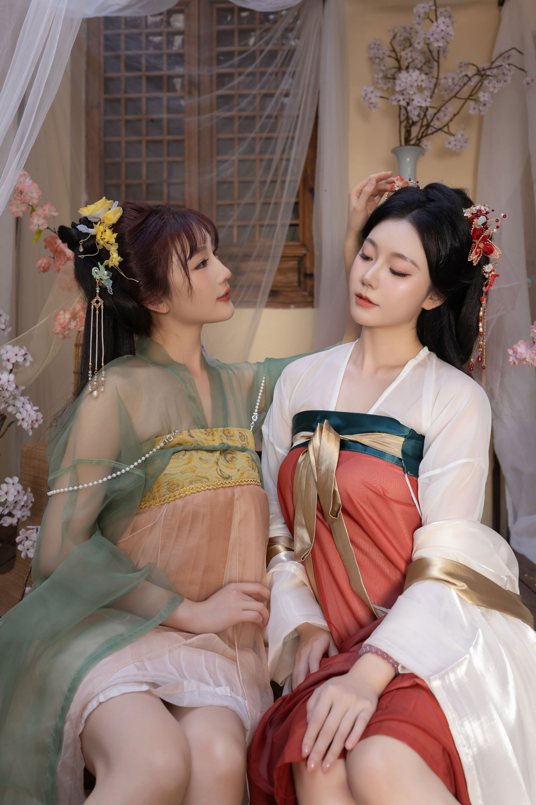 陆萱萱&安然 - 闺蜜古装/(105P)