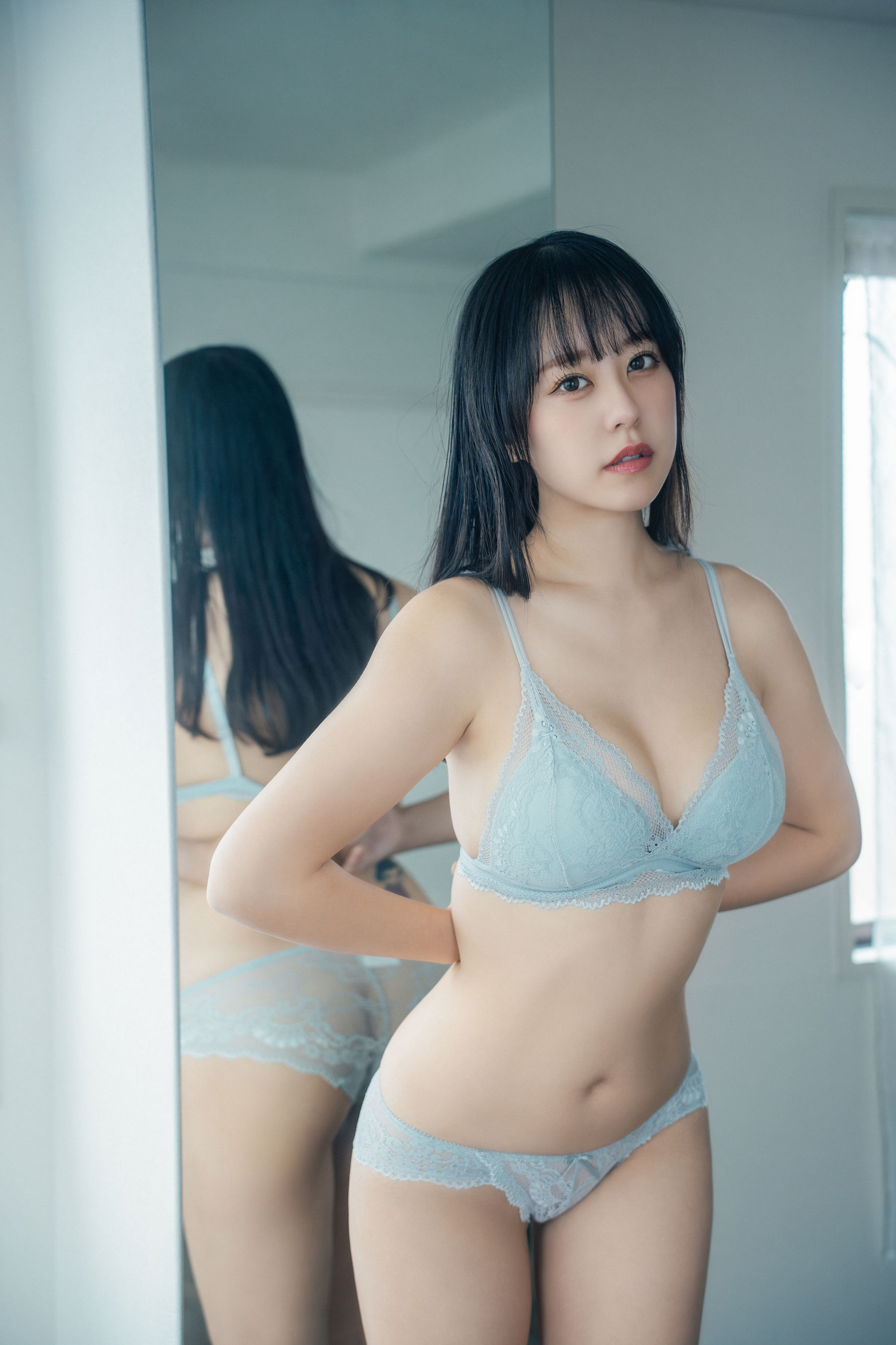 Mina pochi 音羽美奈 - First photobook/(96P)
