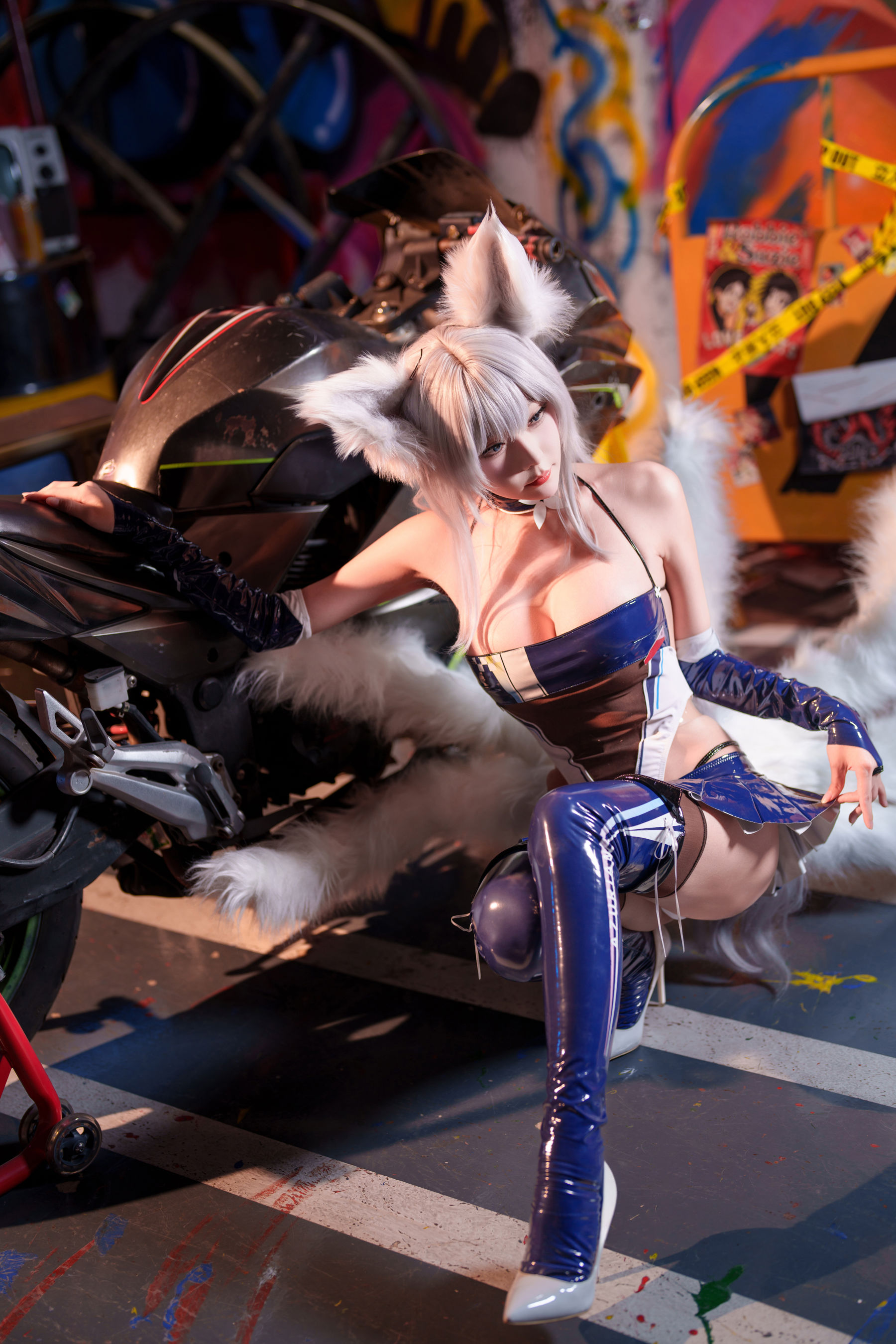 香草喵露露 写真 - 舰长 信浓赛车/(12P)