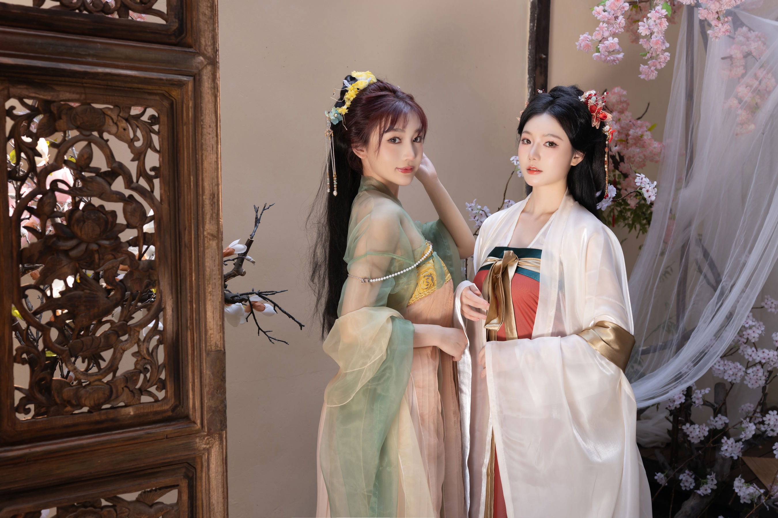 陆萱萱&安然 - 闺蜜古装/(105P)