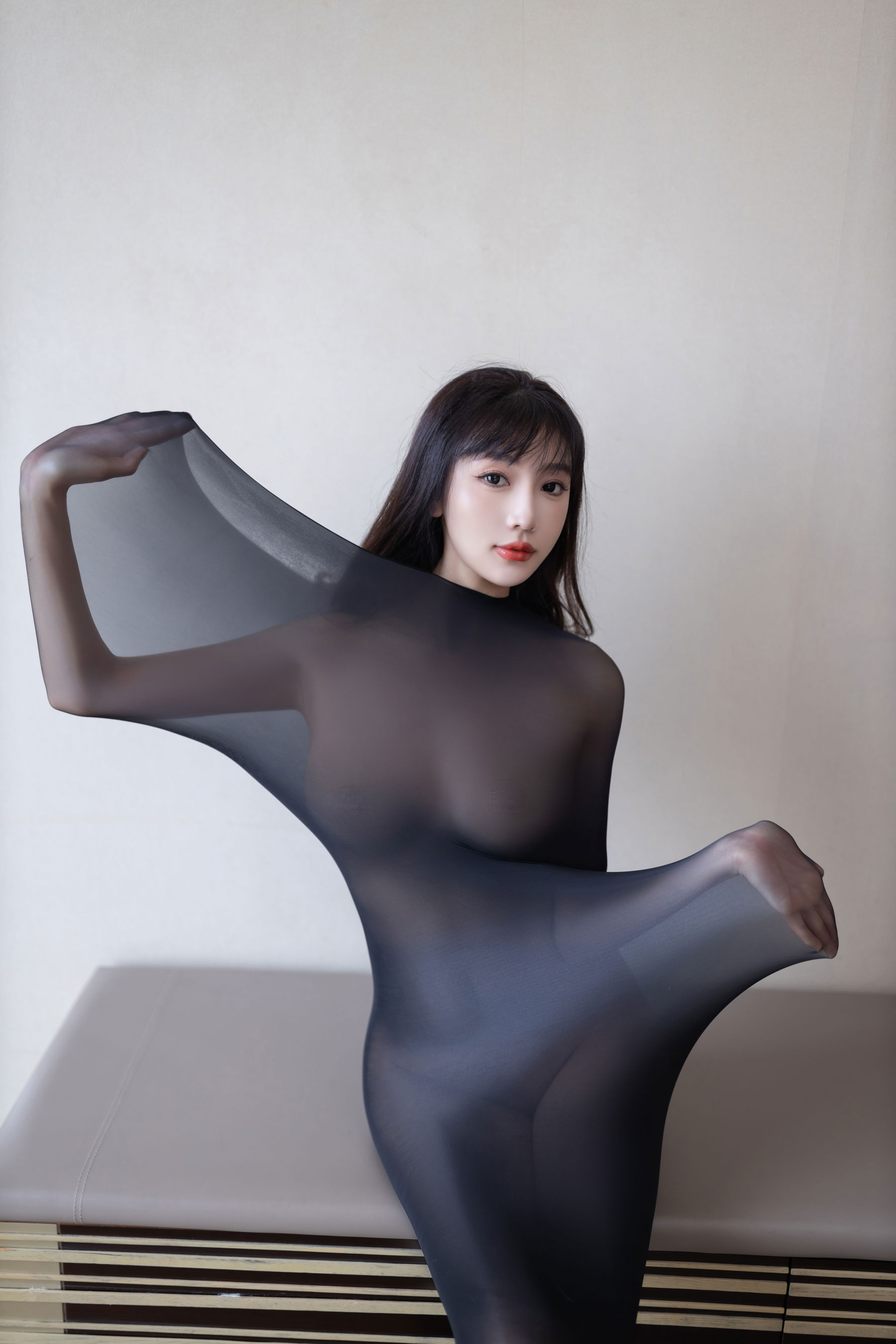 陆萱萱 - 连体丝袜/(81P)