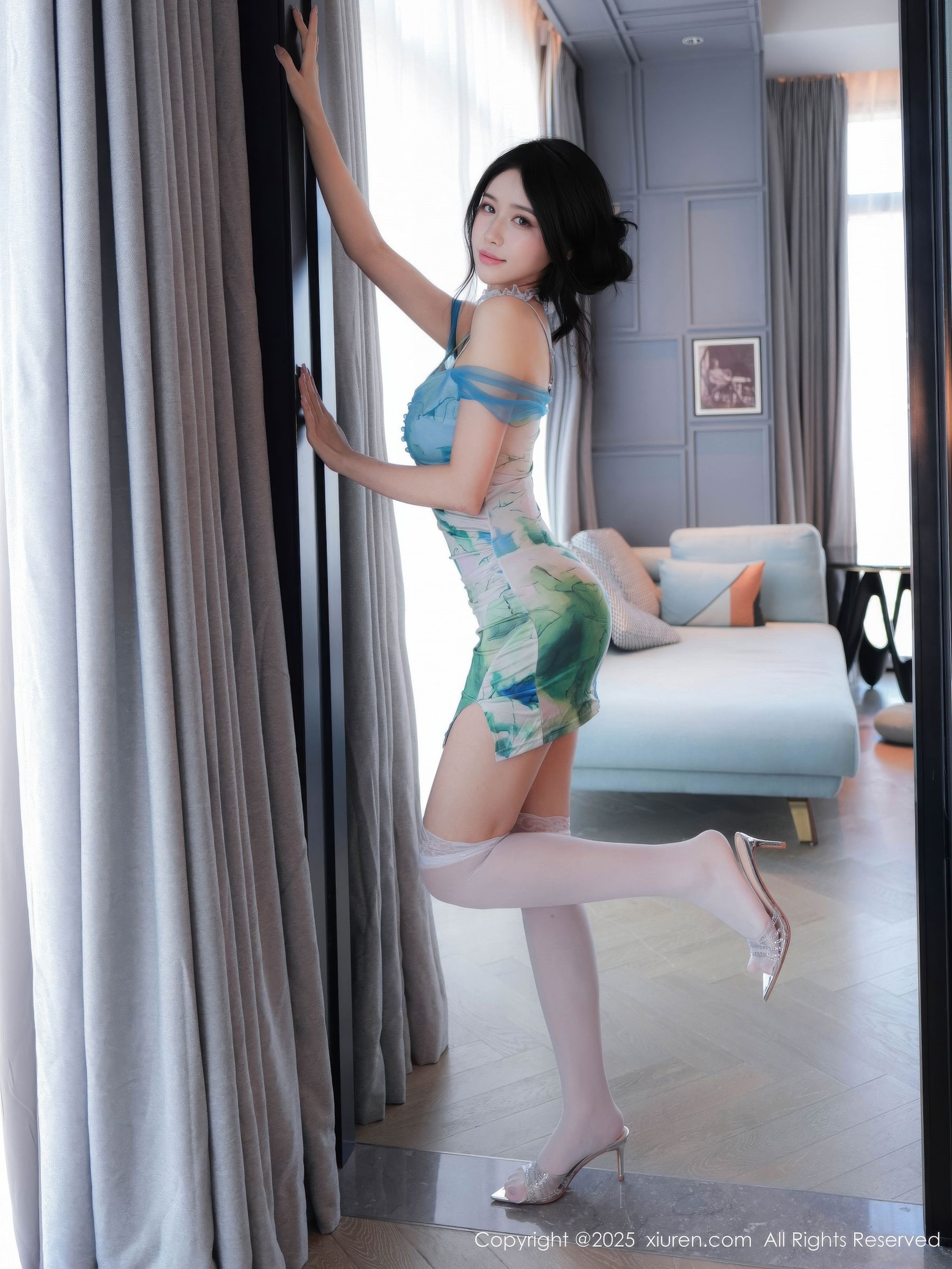 [秀人XiuRen] 2025.10.13 No.10859 shelly诗莉吖/(76P)