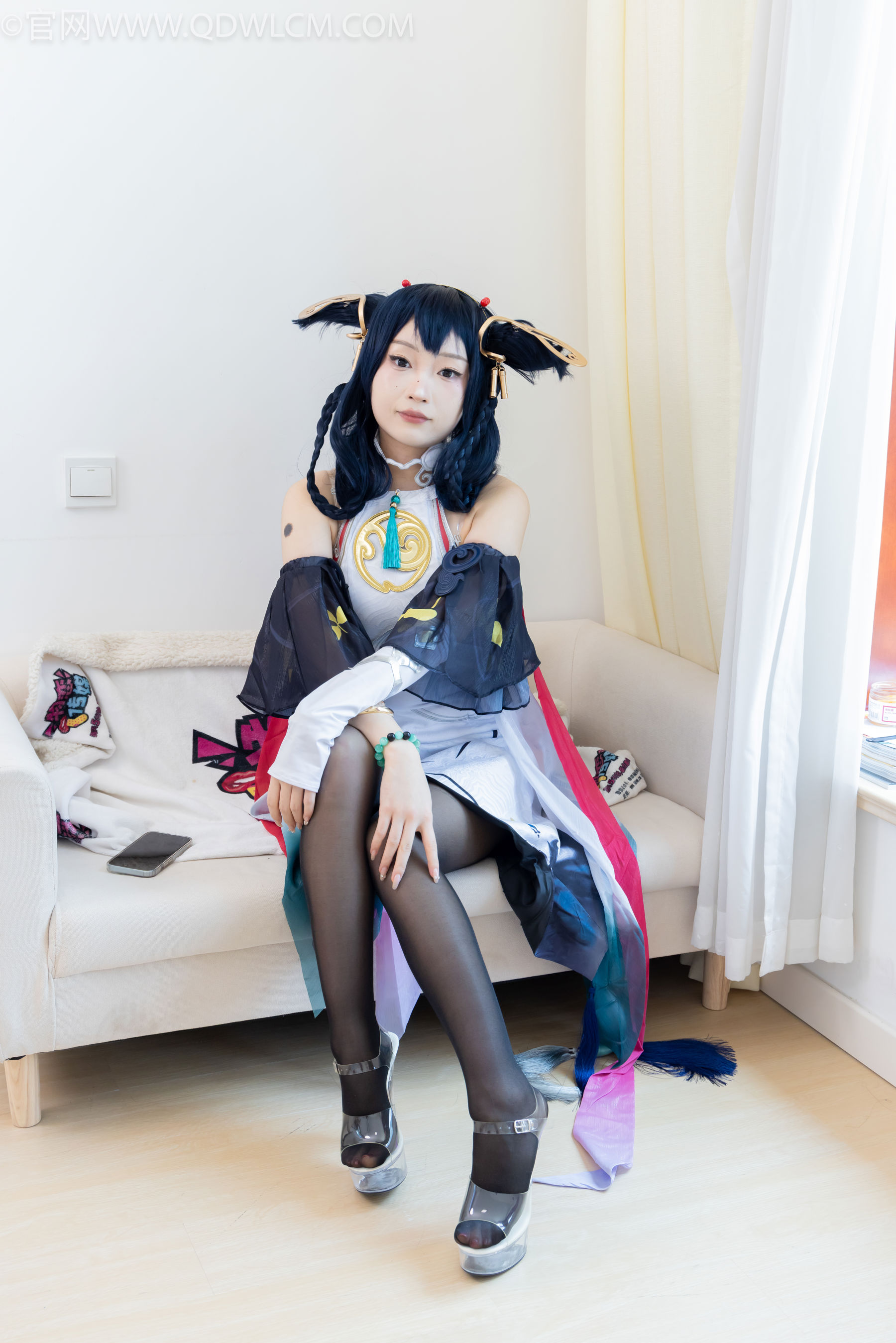 物恋传媒 No.2478 嘟嘟 - cos服、高跟凉鞋、薄白丝、薄黑丝/(183P)