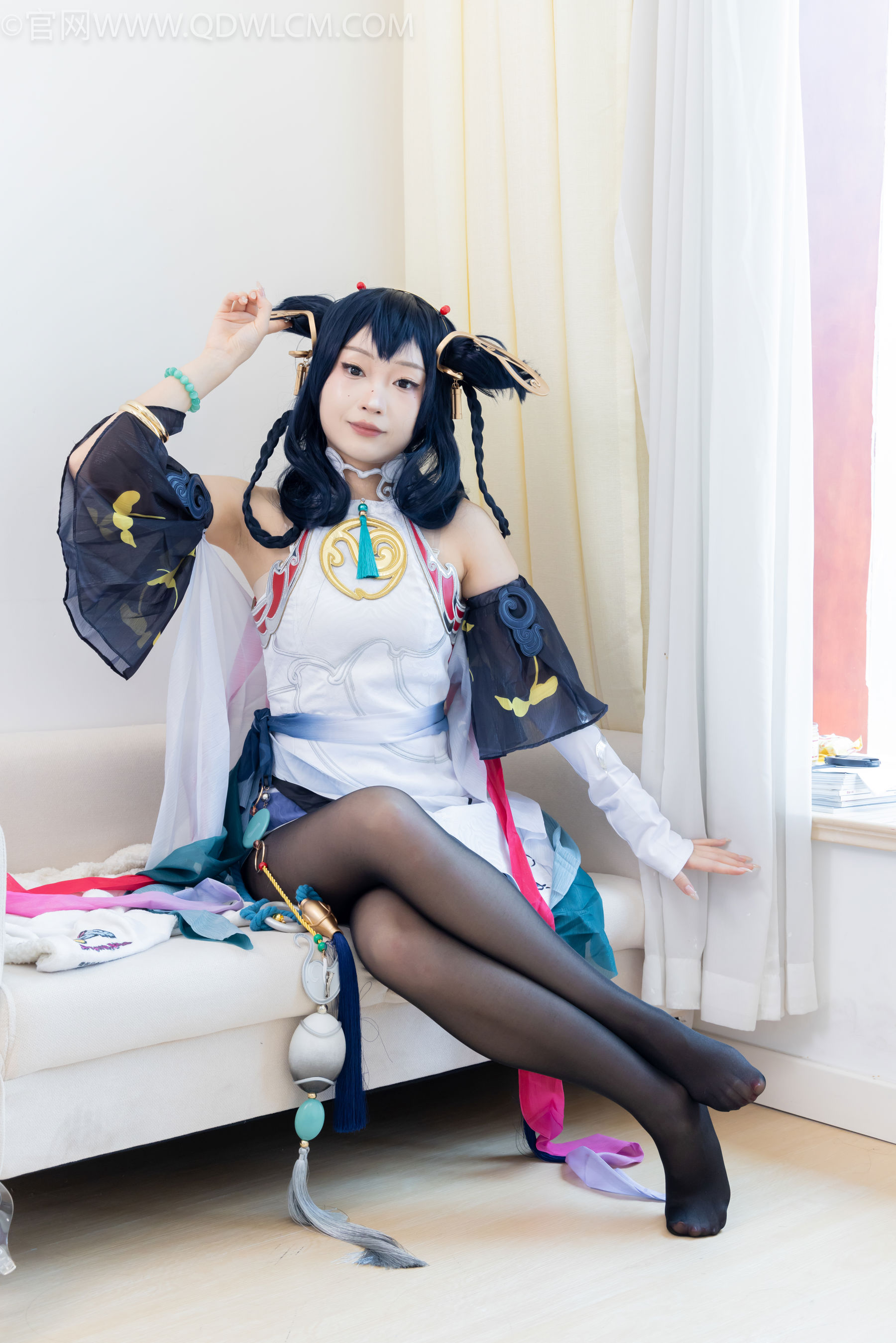 物恋传媒 No.2478 嘟嘟 - cos服、高跟凉鞋、薄白丝、薄黑丝/(183P)