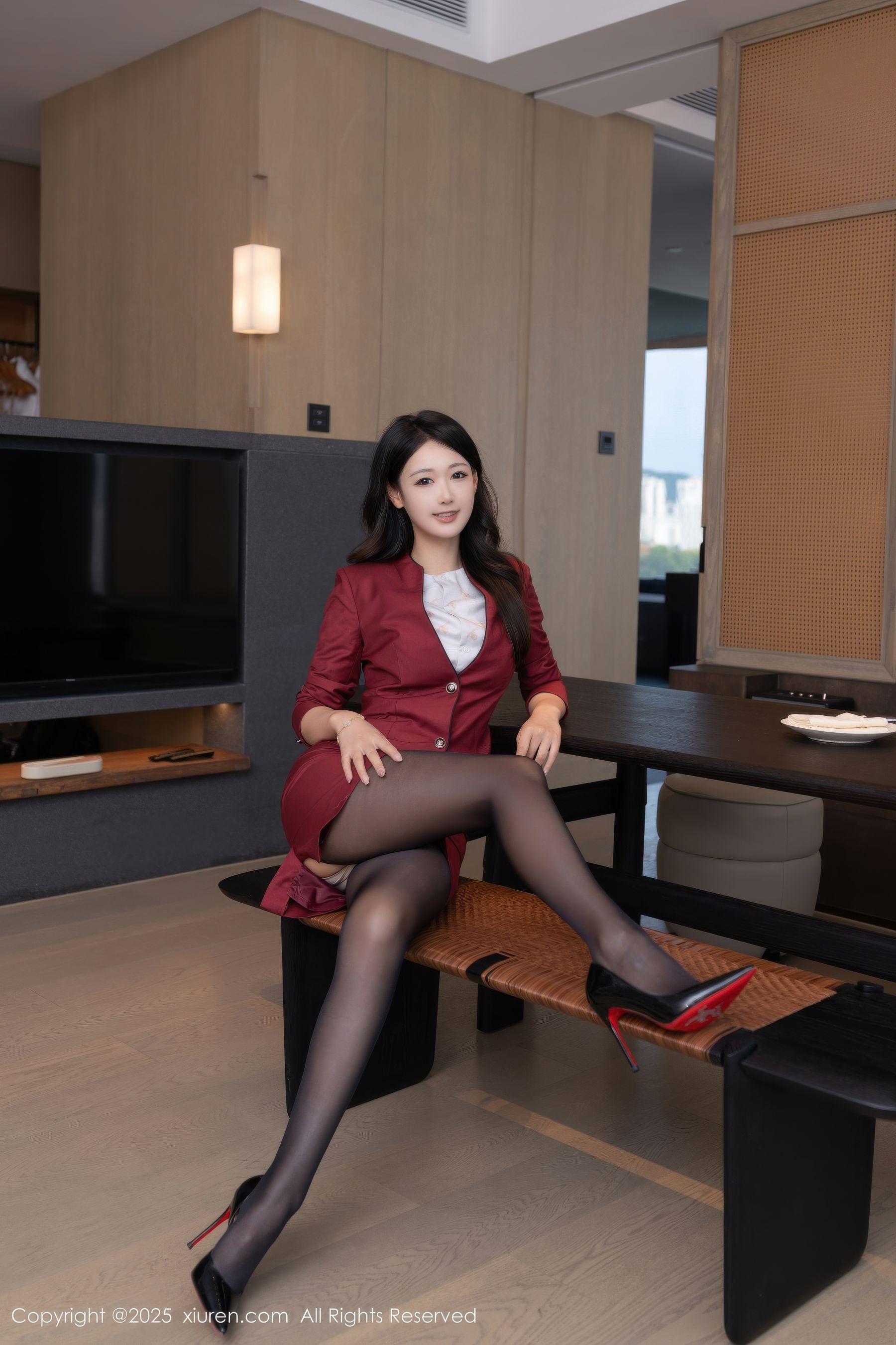 [秀人XiuRen] 2025.10.13 No.10864 唐安琪/(85P)