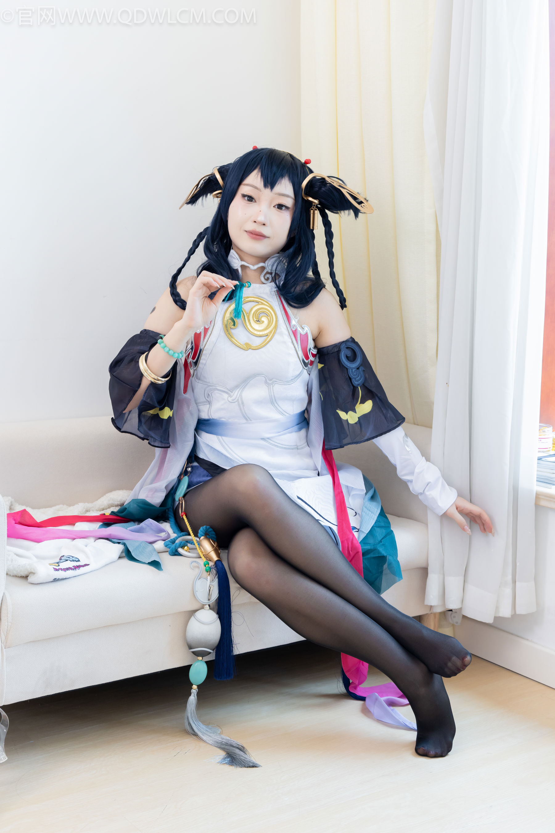 物恋传媒 No.2478 嘟嘟 - cos服、高跟凉鞋、薄白丝、薄黑丝/(183P)