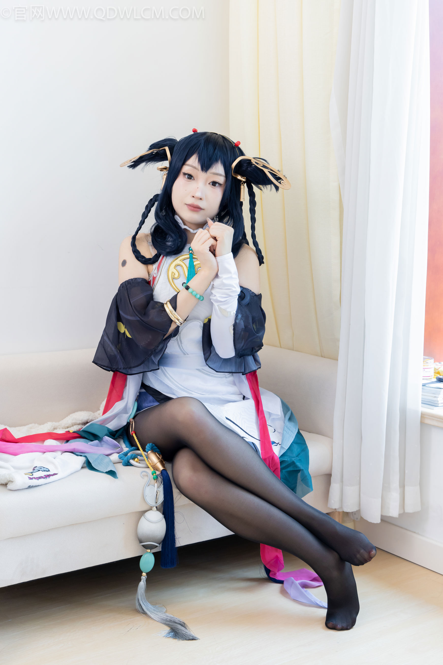 物恋传媒 No.2478 嘟嘟 - cos服、高跟凉鞋、薄白丝、薄黑丝/(183P)