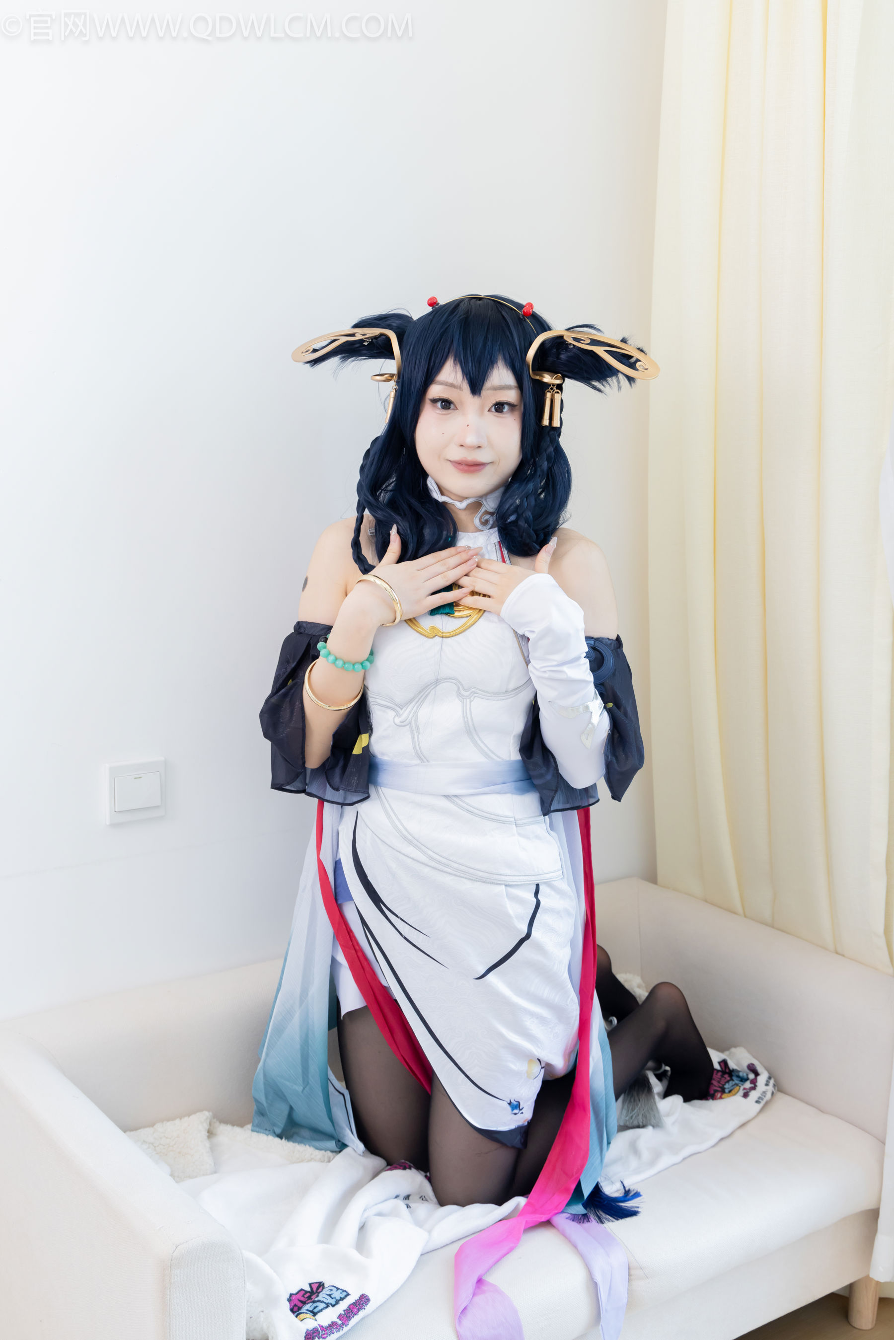 物恋传媒 No.2478 嘟嘟 - cos服、高跟凉鞋、薄白丝、薄黑丝/(183P)