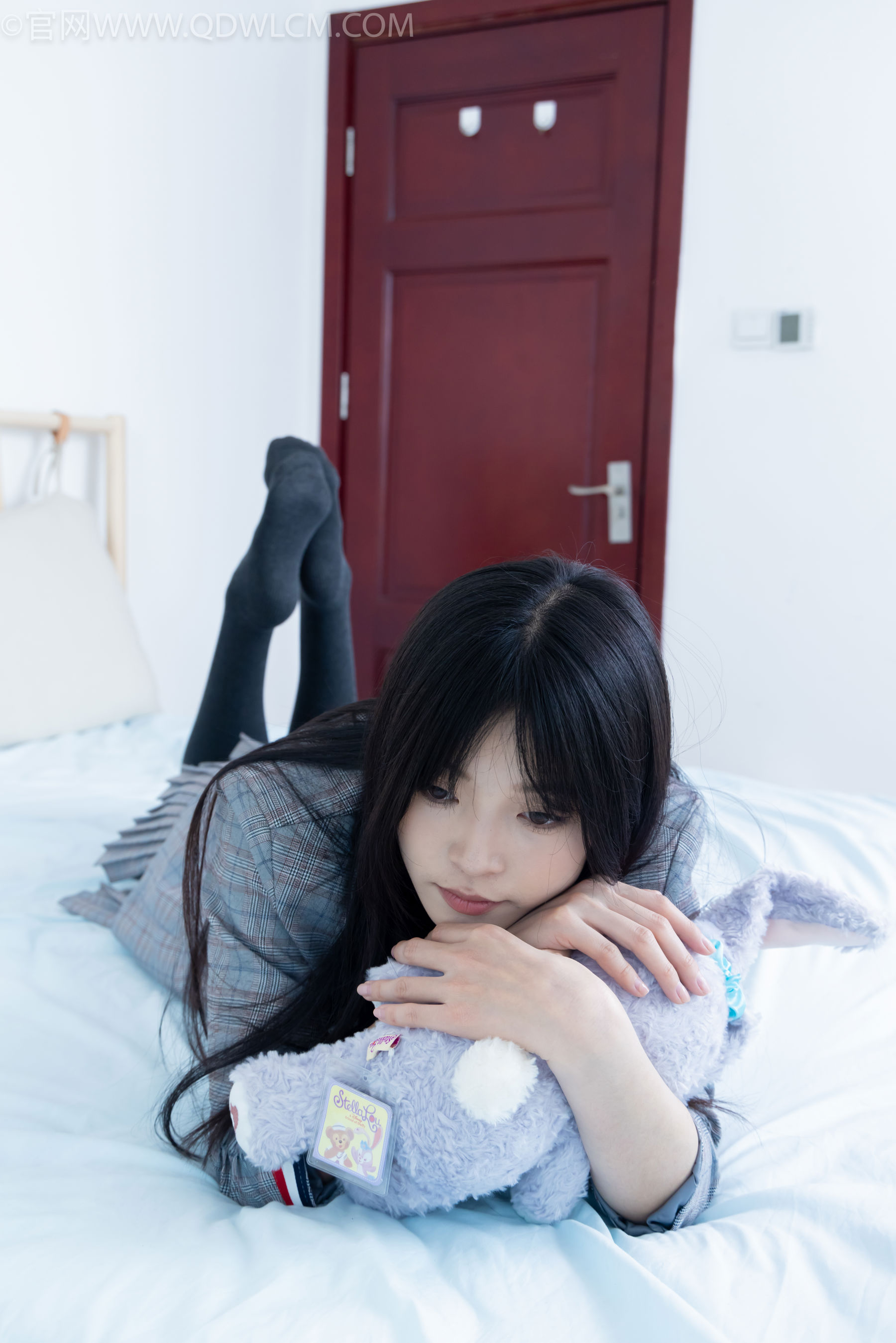 物恋传媒 No.2479 茯苓 - 皮鞋、厚灰连裤棉袜/(160P)