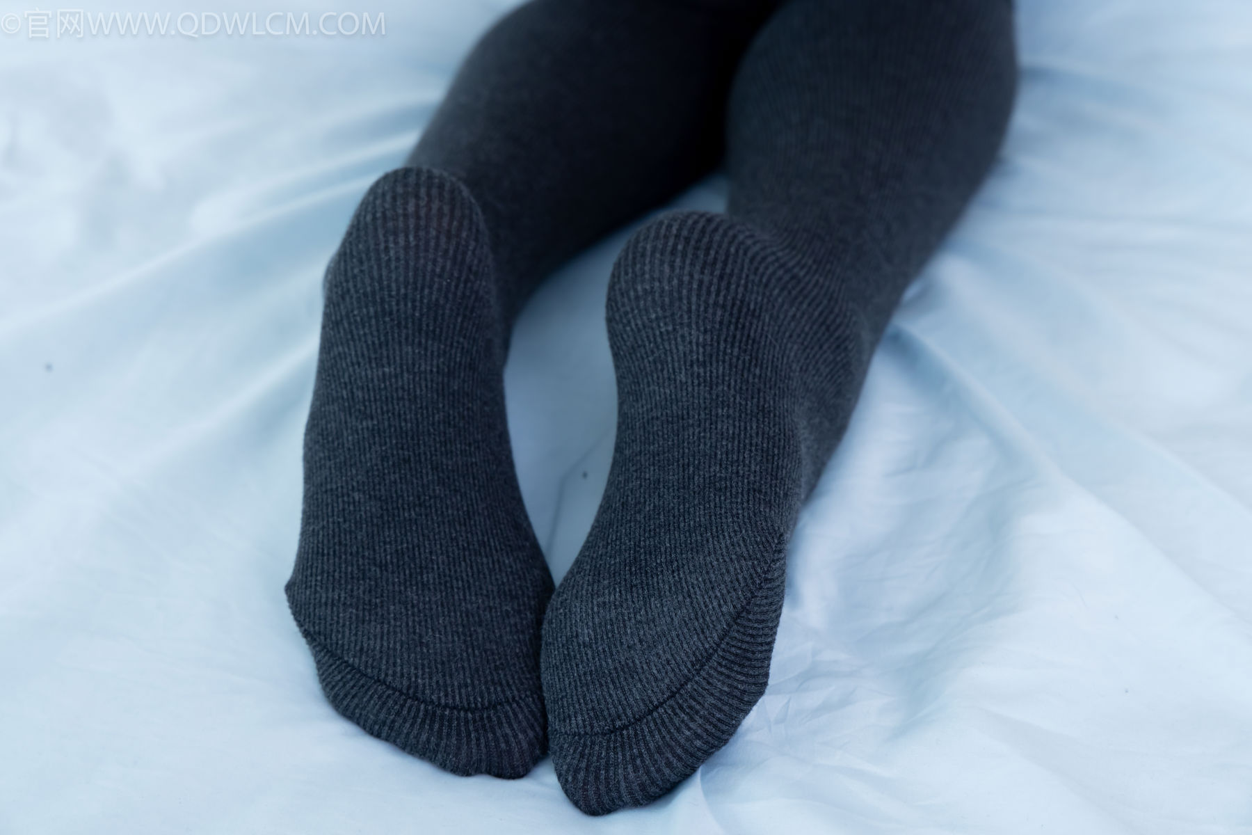 物恋传媒 No.2479 茯苓 - 皮鞋、厚灰连裤棉袜/(160P)