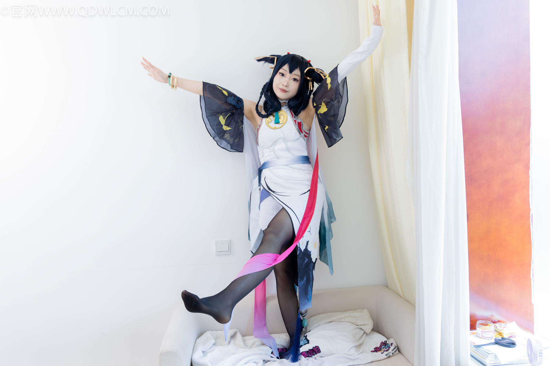 物恋传媒 No.2478 嘟嘟 - cos服、高跟凉鞋、薄白丝、薄黑丝/(183P)