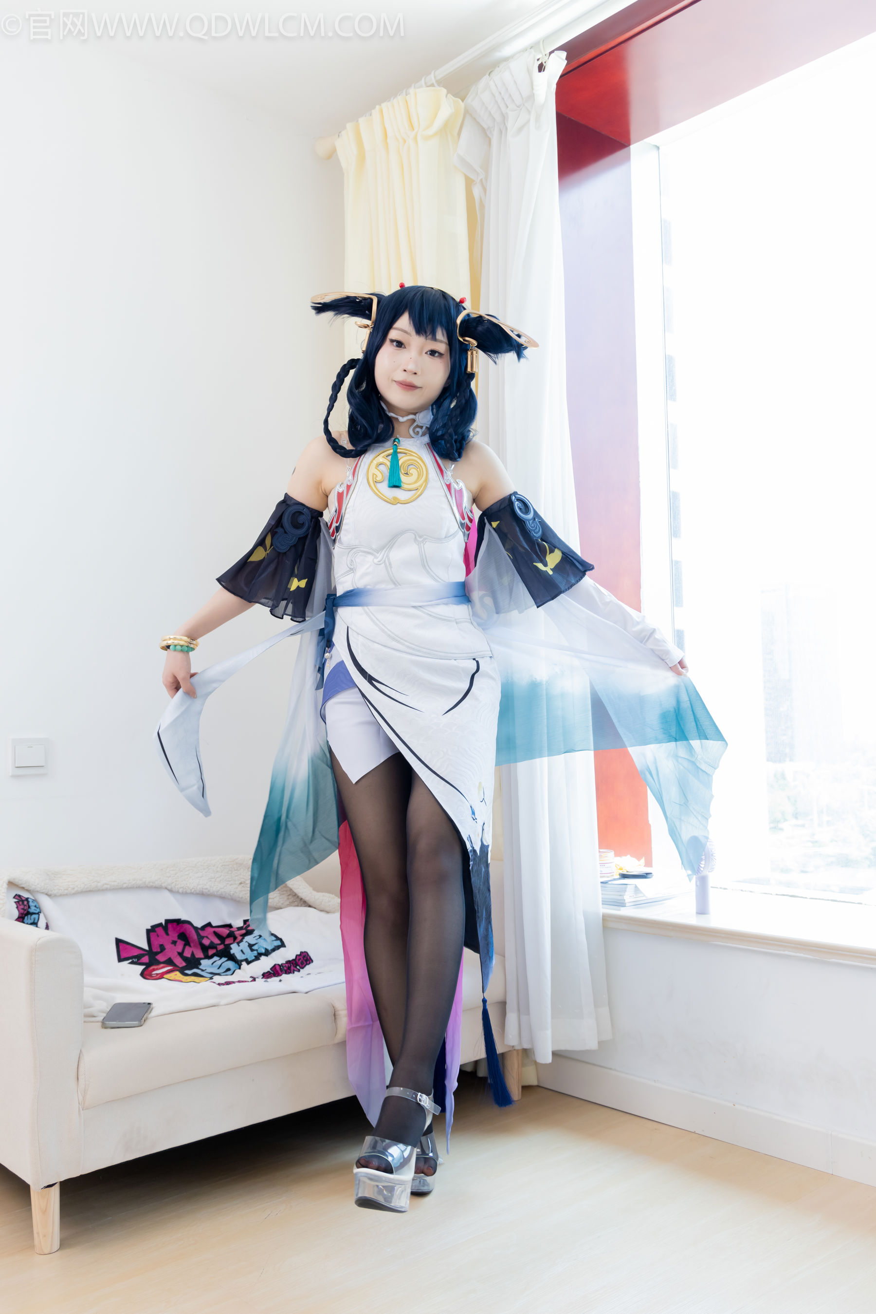 物恋传媒 No.2478 嘟嘟 - cos服、高跟凉鞋、薄白丝、薄黑丝/(183P)