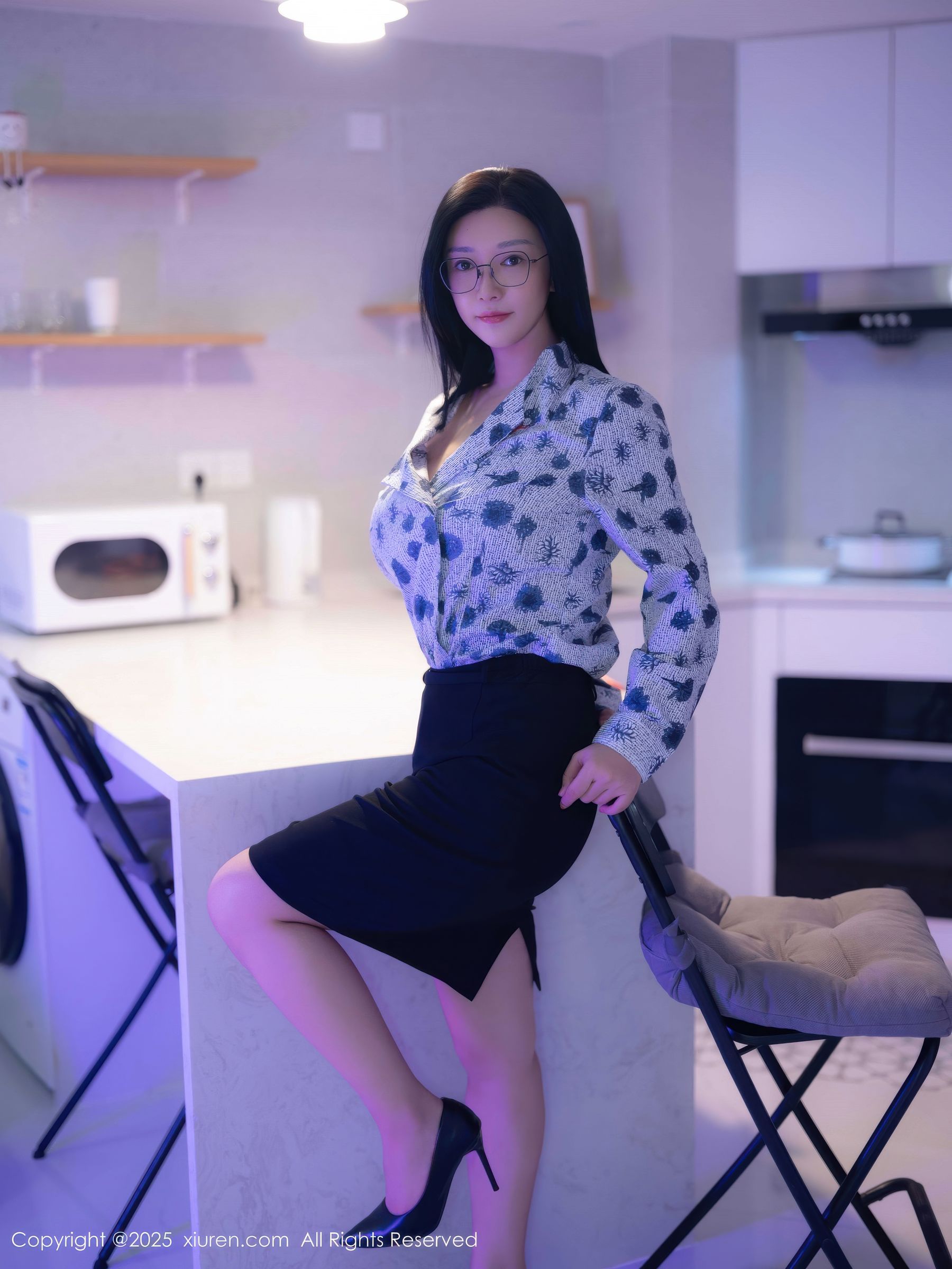 [秀人XiuRen] 2025.10.14 No.10866 雅茹老师/(61P)