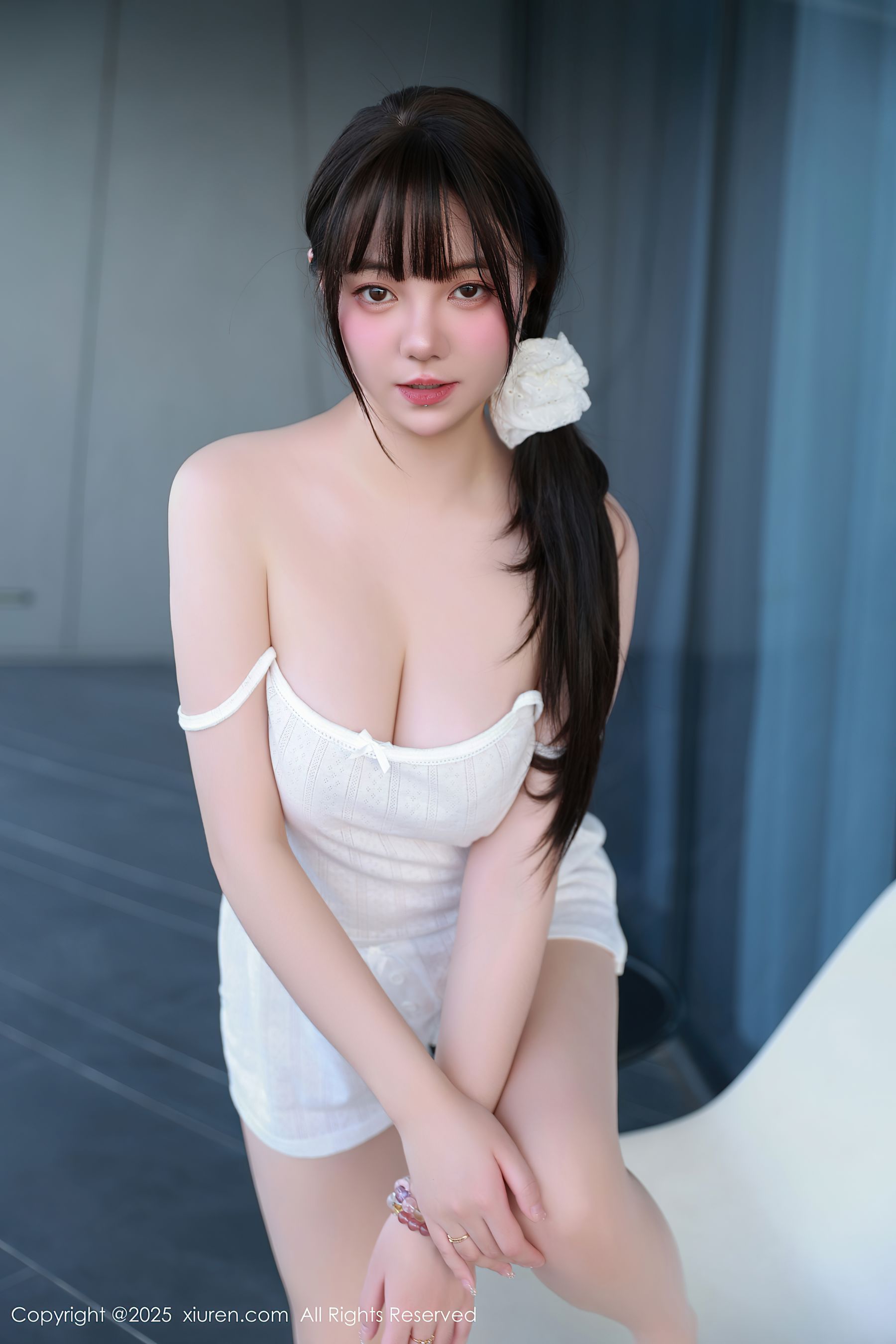 [秀人XiuRen] 2025.10.09 No.10841 软情/(70P)