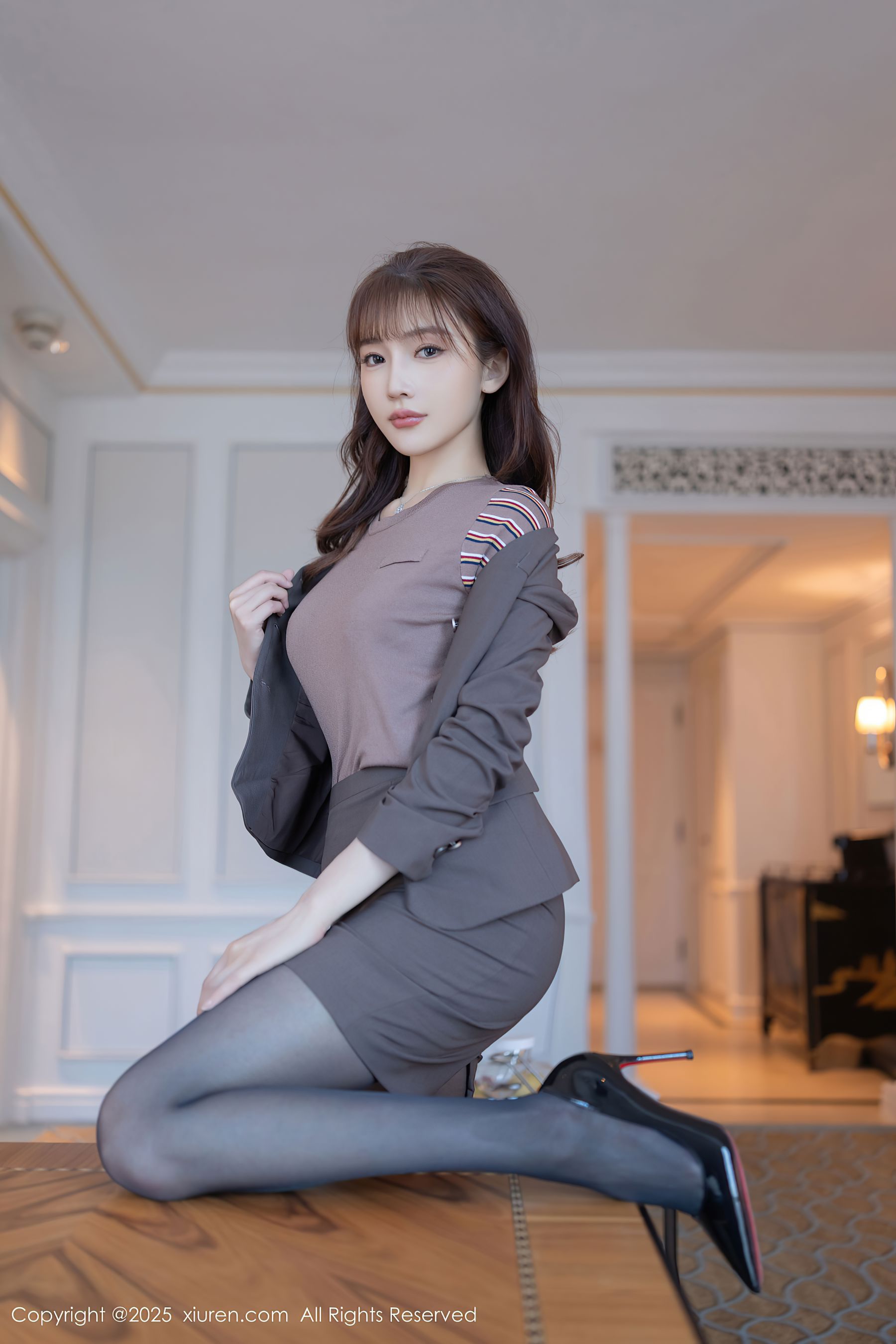 [秀人XiuRen] 2025.10.10 No.10850 陆萱萱/(78P)