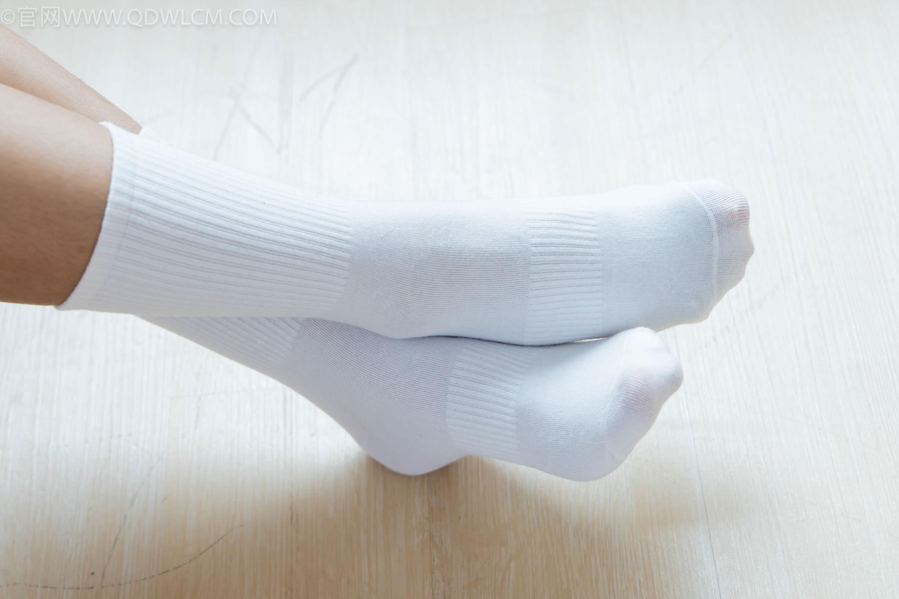 物恋传媒 No.2480 岚岚 - JK制服、白棉袜、穿鞋菜西红柿/(161P)