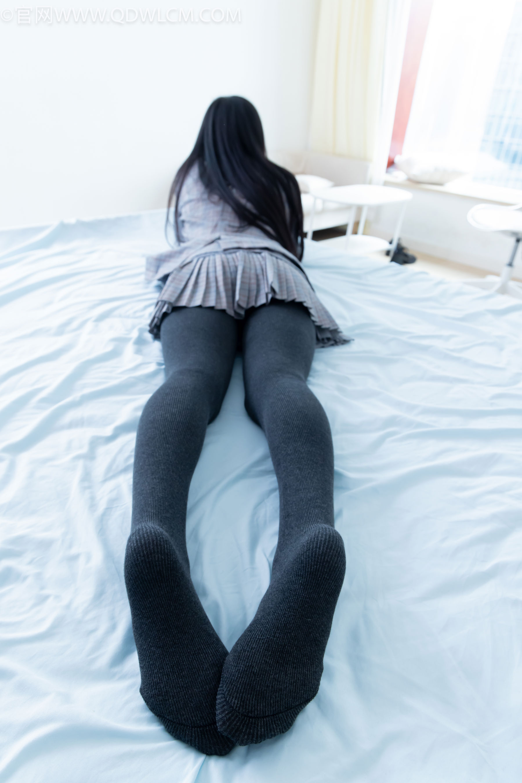 物恋传媒 No.2479 茯苓 - 皮鞋、厚灰连裤棉袜/(160P)