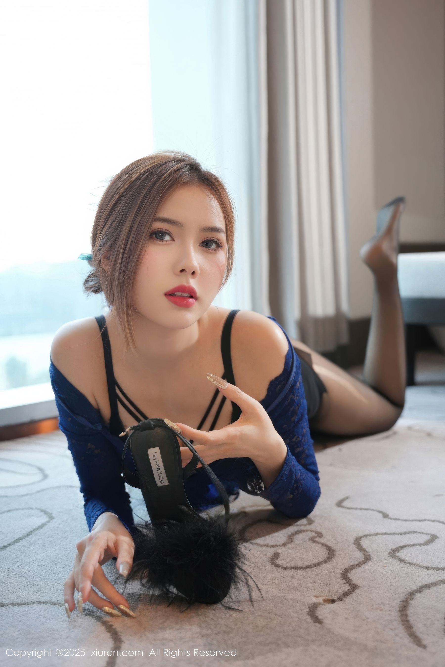 [秀人XiuRen] 2025.10.11 No.10852 白芷yy/(71P)