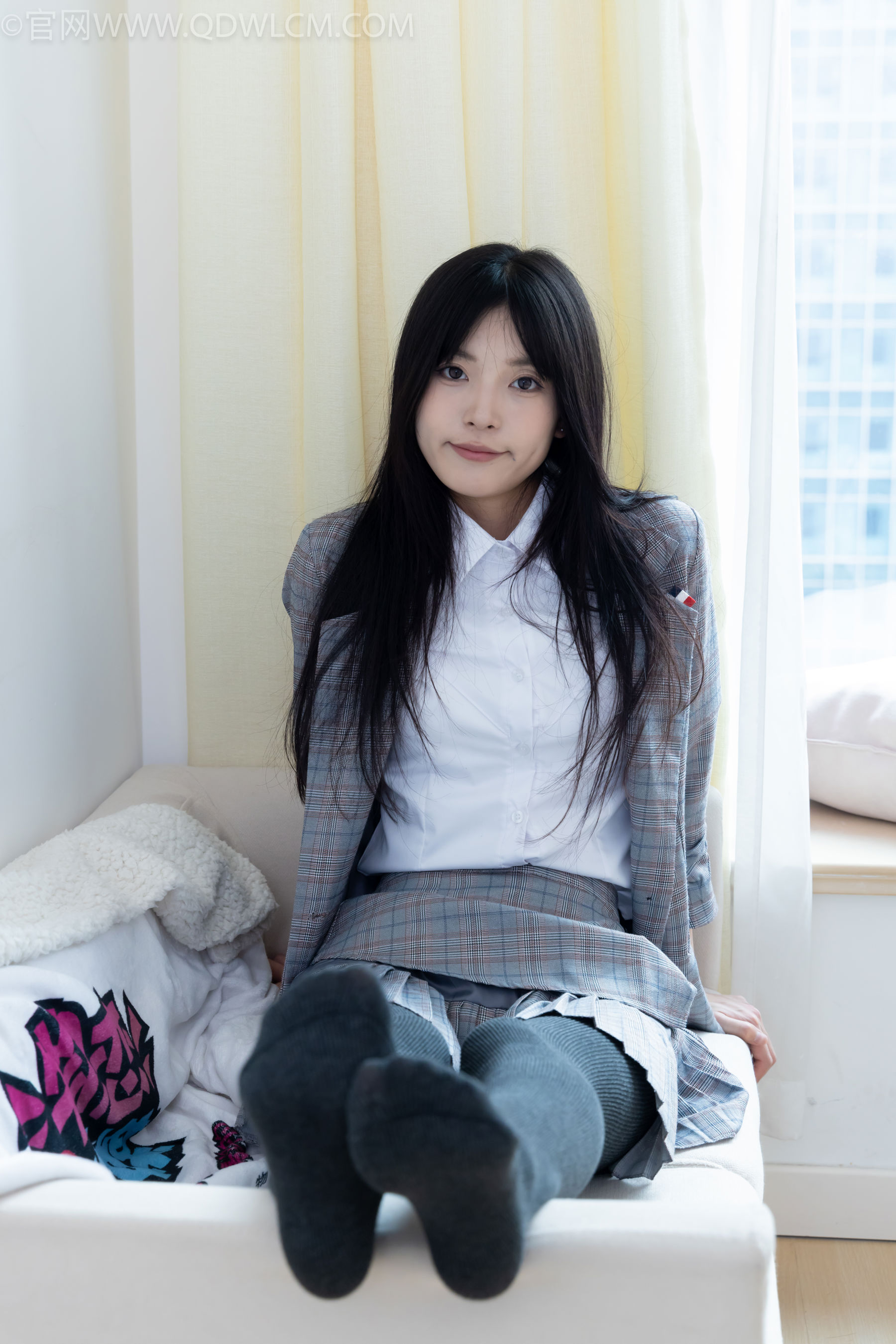 物恋传媒 No.2479 茯苓 - 皮鞋、厚灰连裤棉袜/(160P)