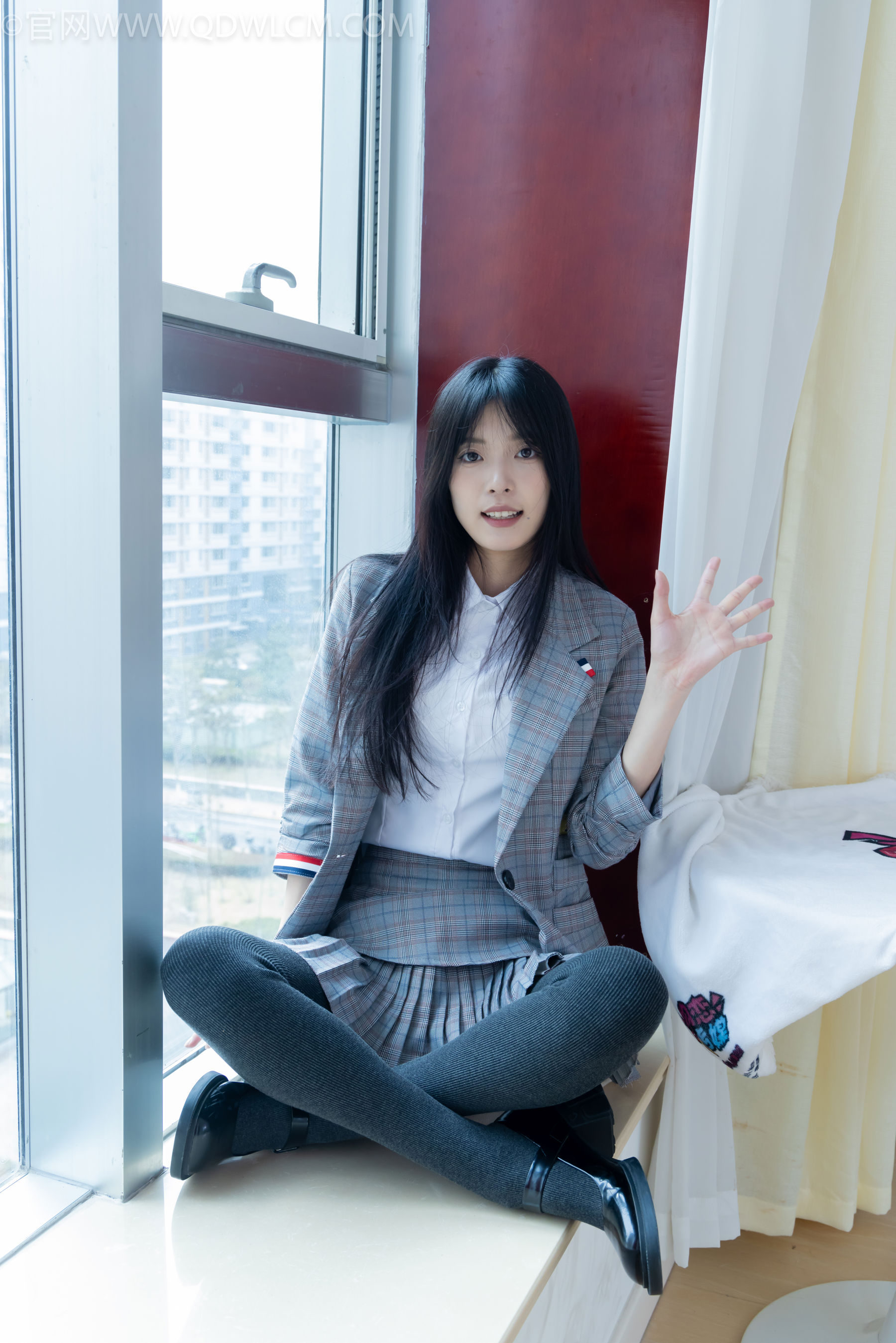 物恋传媒 No.2479 茯苓 - 皮鞋、厚灰连裤棉袜/(160P)