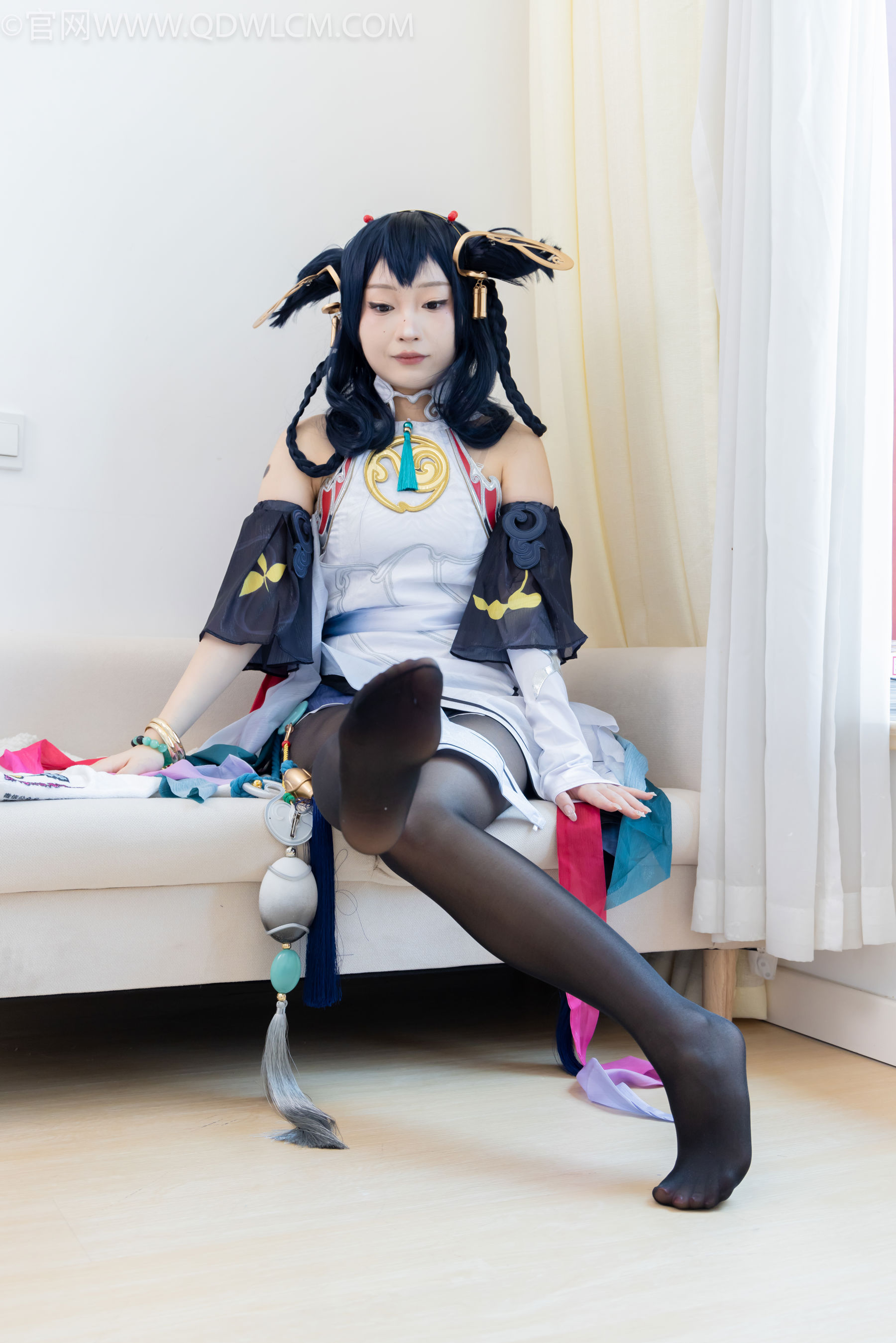 物恋传媒 No.2478 嘟嘟 - cos服、高跟凉鞋、薄白丝、薄黑丝/(183P)