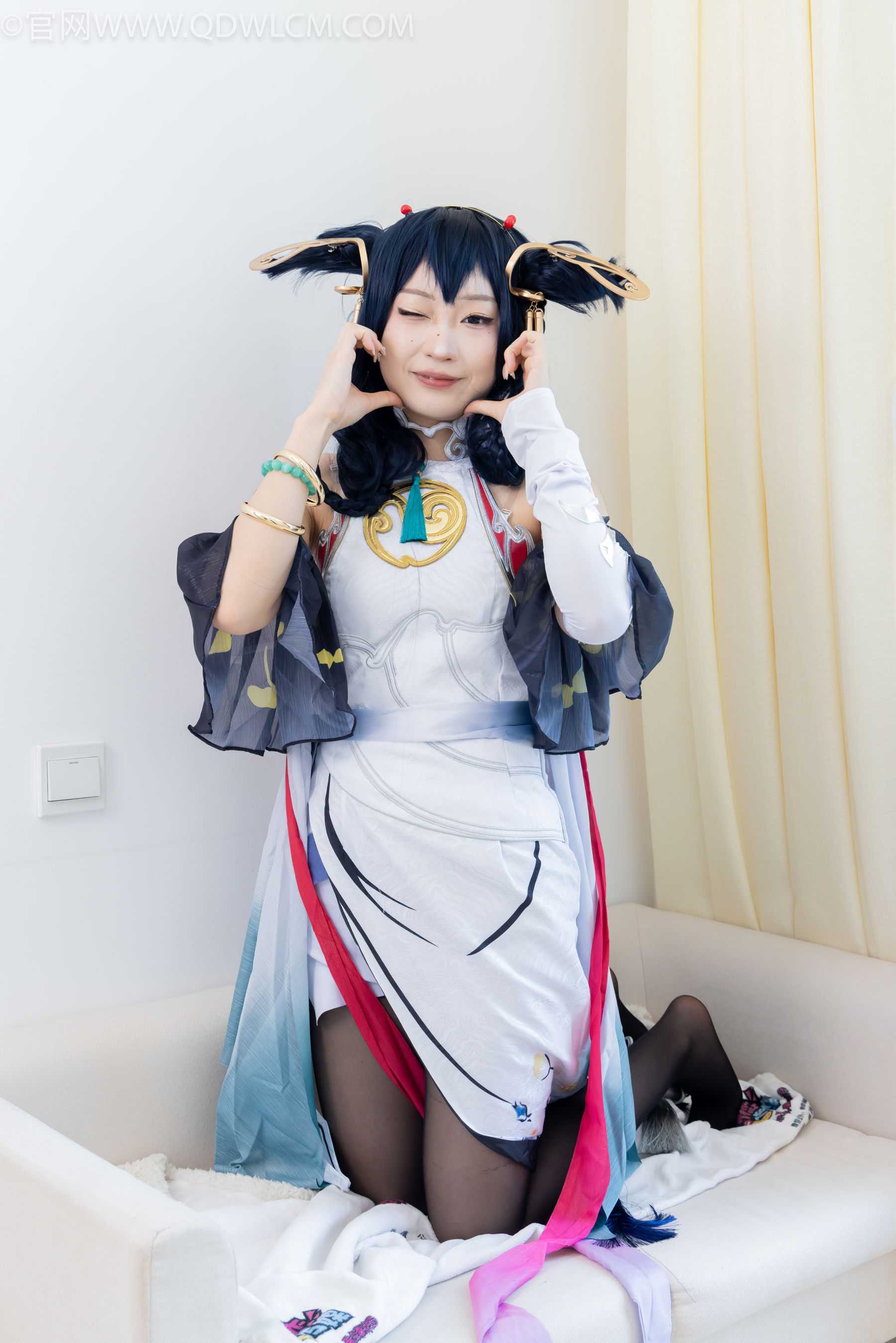 物恋传媒 No.2478 嘟嘟 - cos服、高跟凉鞋、薄白丝、薄黑丝/(183P)