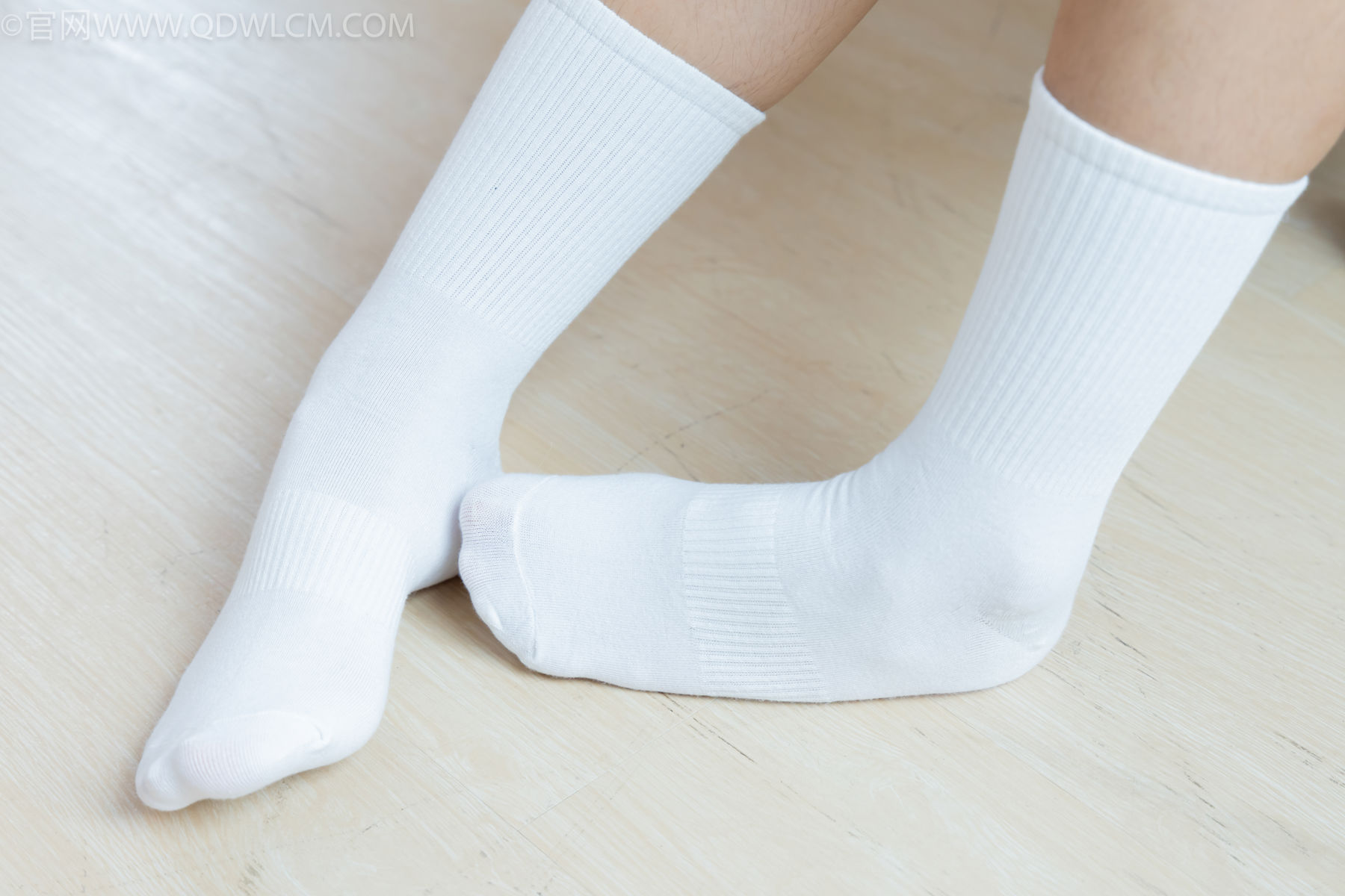 物恋传媒 No.2480 岚岚 - JK制服、白棉袜、穿鞋菜西红柿/(161P)