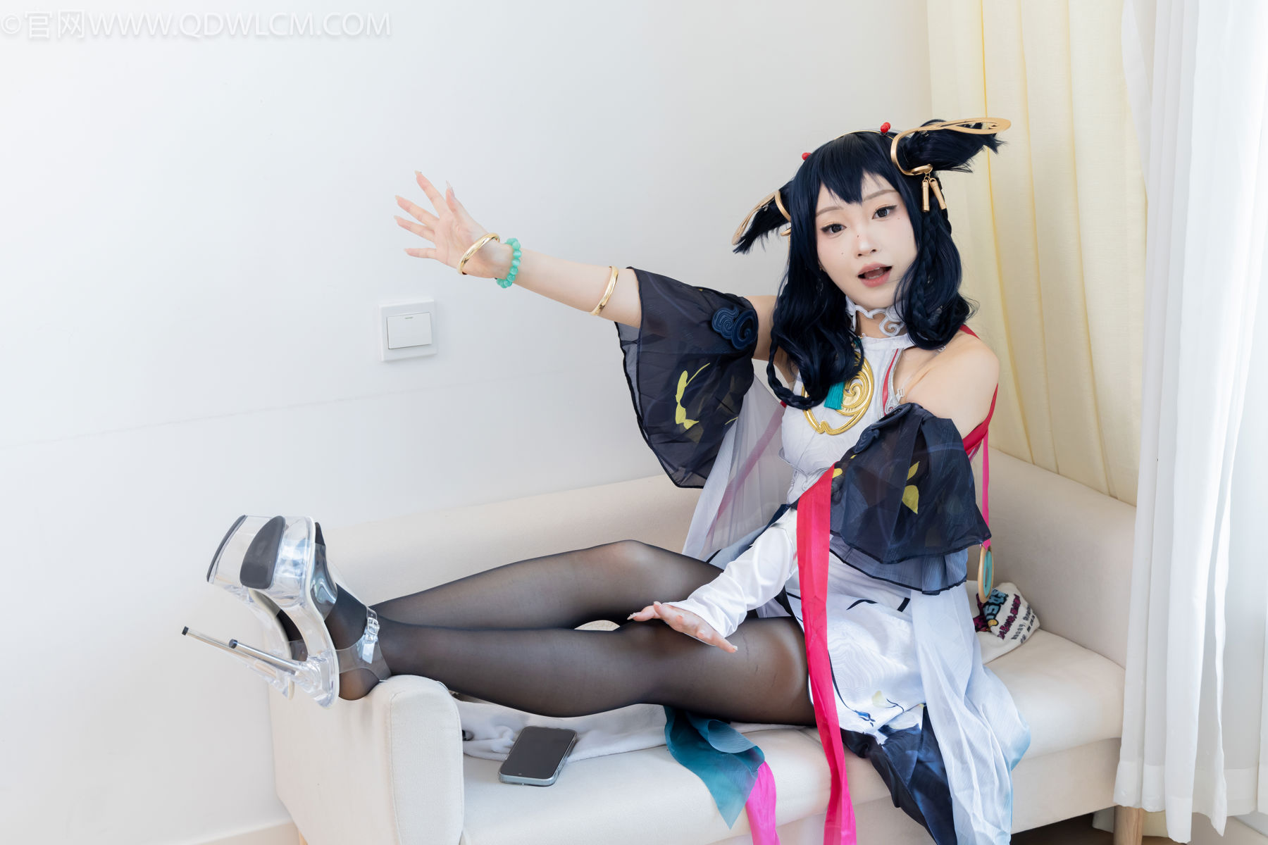 物恋传媒 No.2478 嘟嘟 - cos服、高跟凉鞋、薄白丝、薄黑丝/(183P)