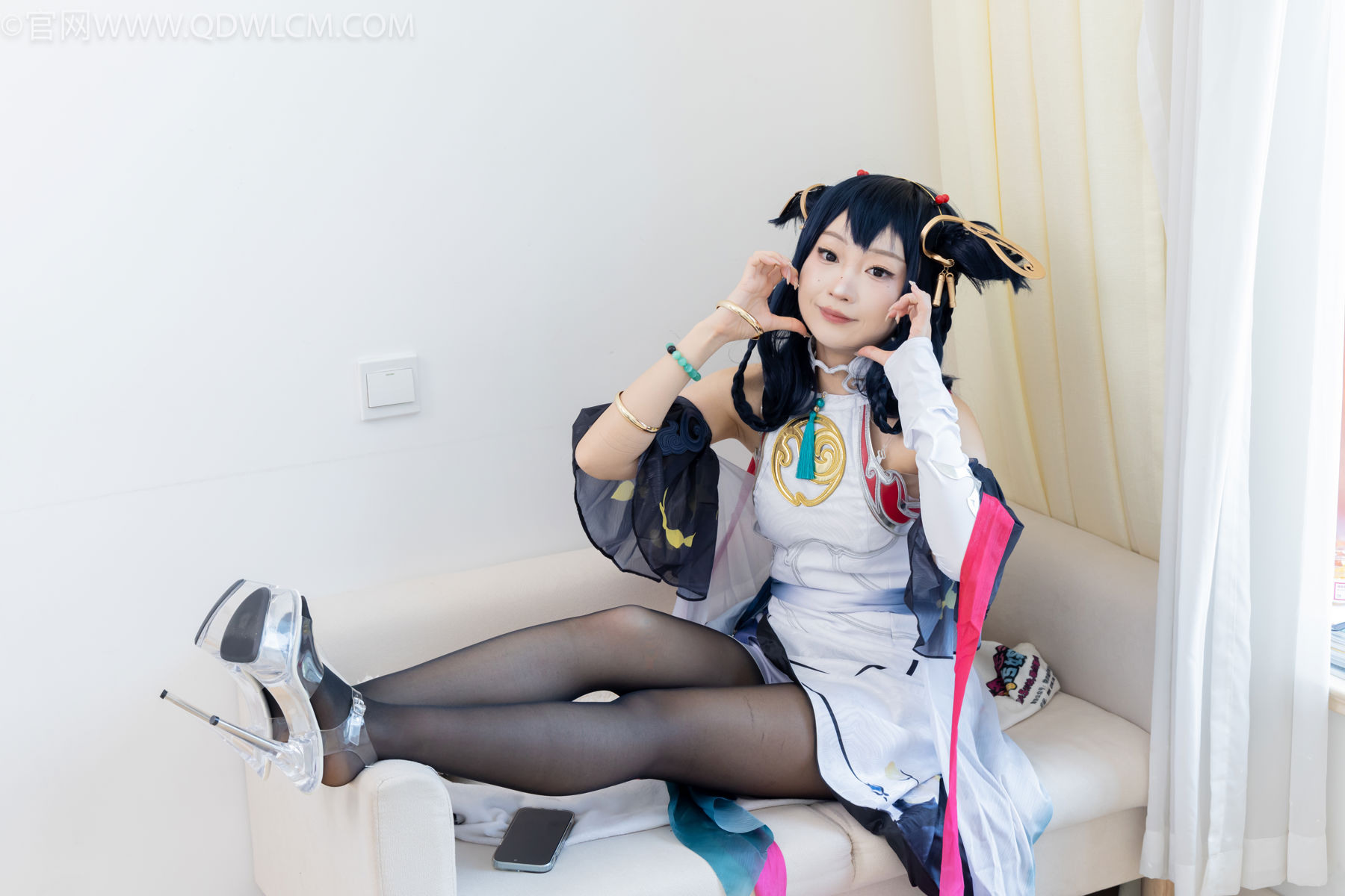 物恋传媒 No.2478 嘟嘟 - cos服、高跟凉鞋、薄白丝、薄黑丝/(183P)