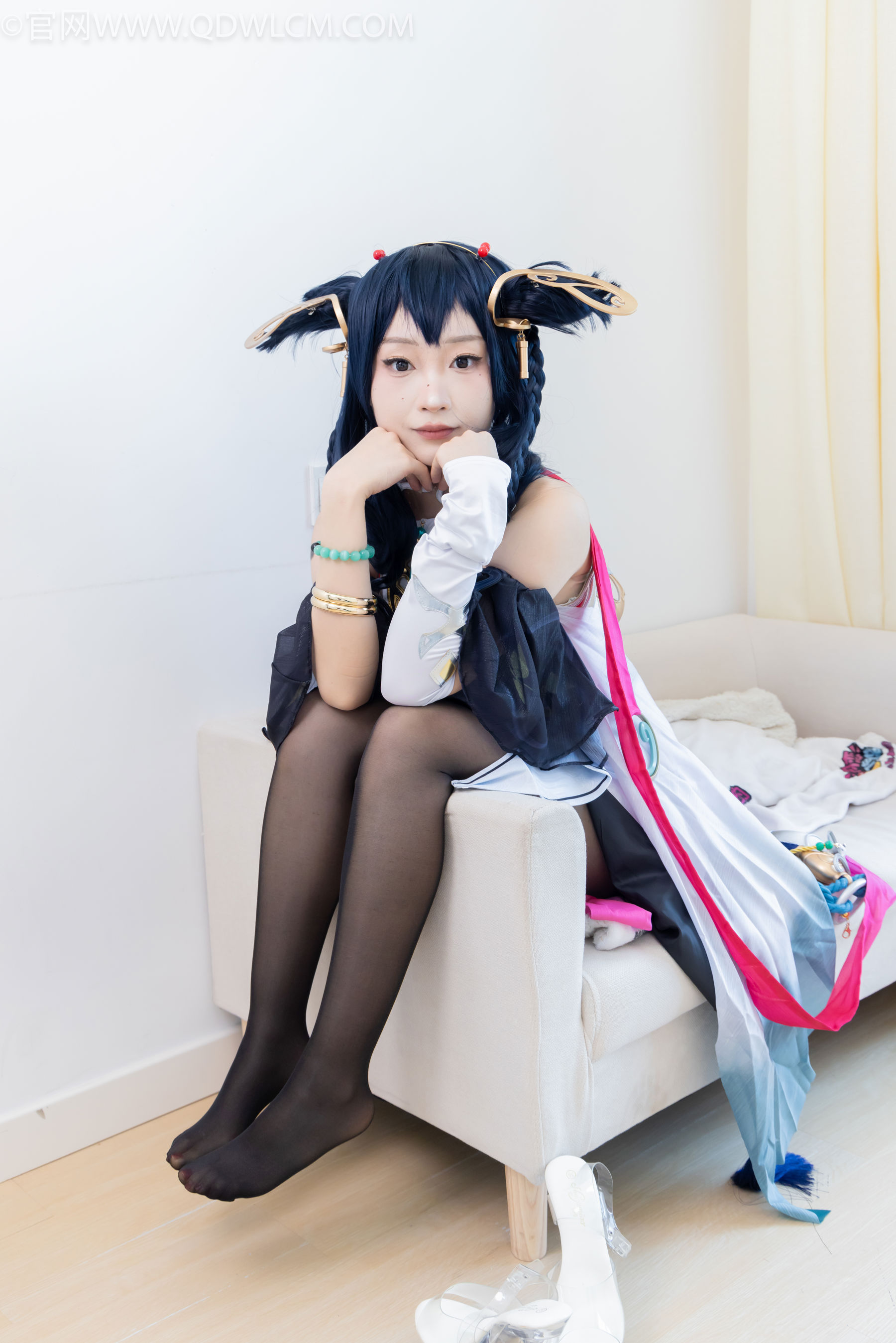 物恋传媒 No.2478 嘟嘟 - cos服、高跟凉鞋、薄白丝、薄黑丝/(183P)