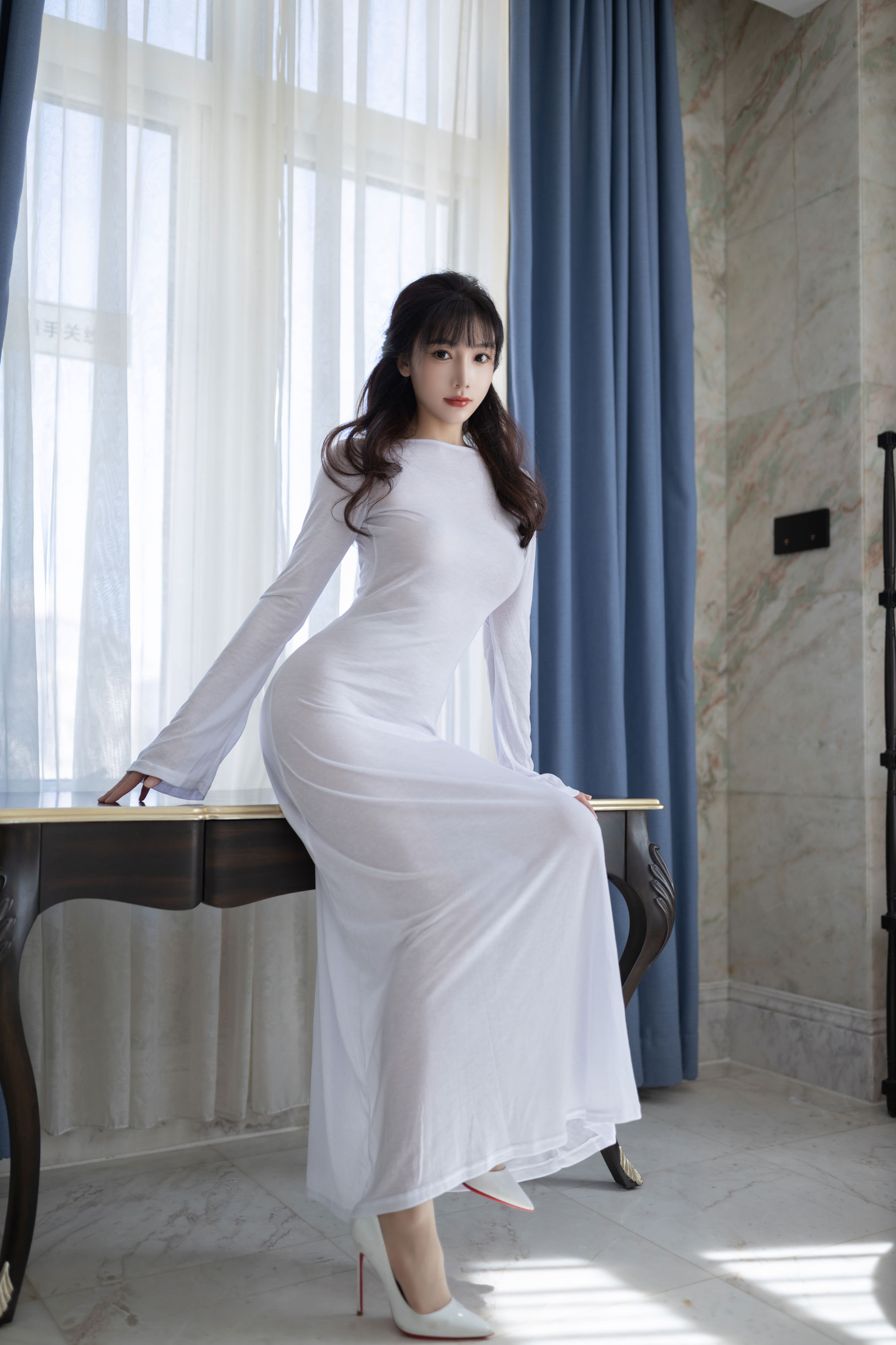 陆萱萱 - 白色礼服/(80P)