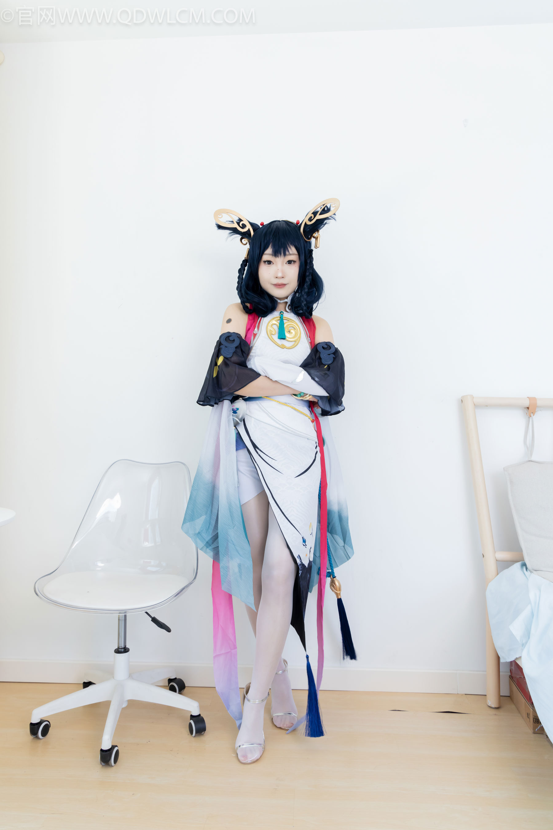 物恋传媒 No.2478 嘟嘟 - cos服、高跟凉鞋、薄白丝、薄黑丝/(183P)