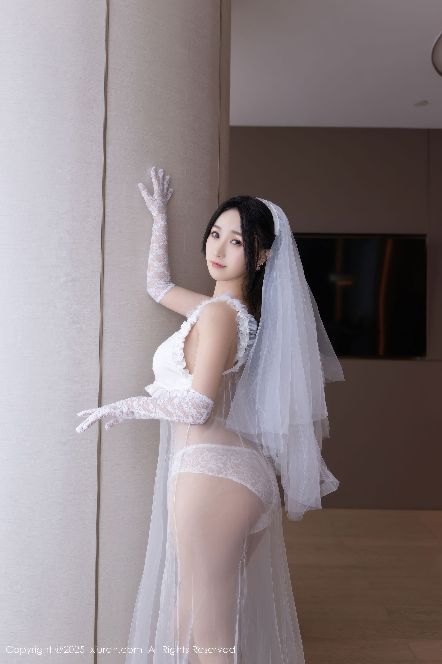 [秀人XiuRen] 2025.10.15 No.10871 杏子Yada/(70P)