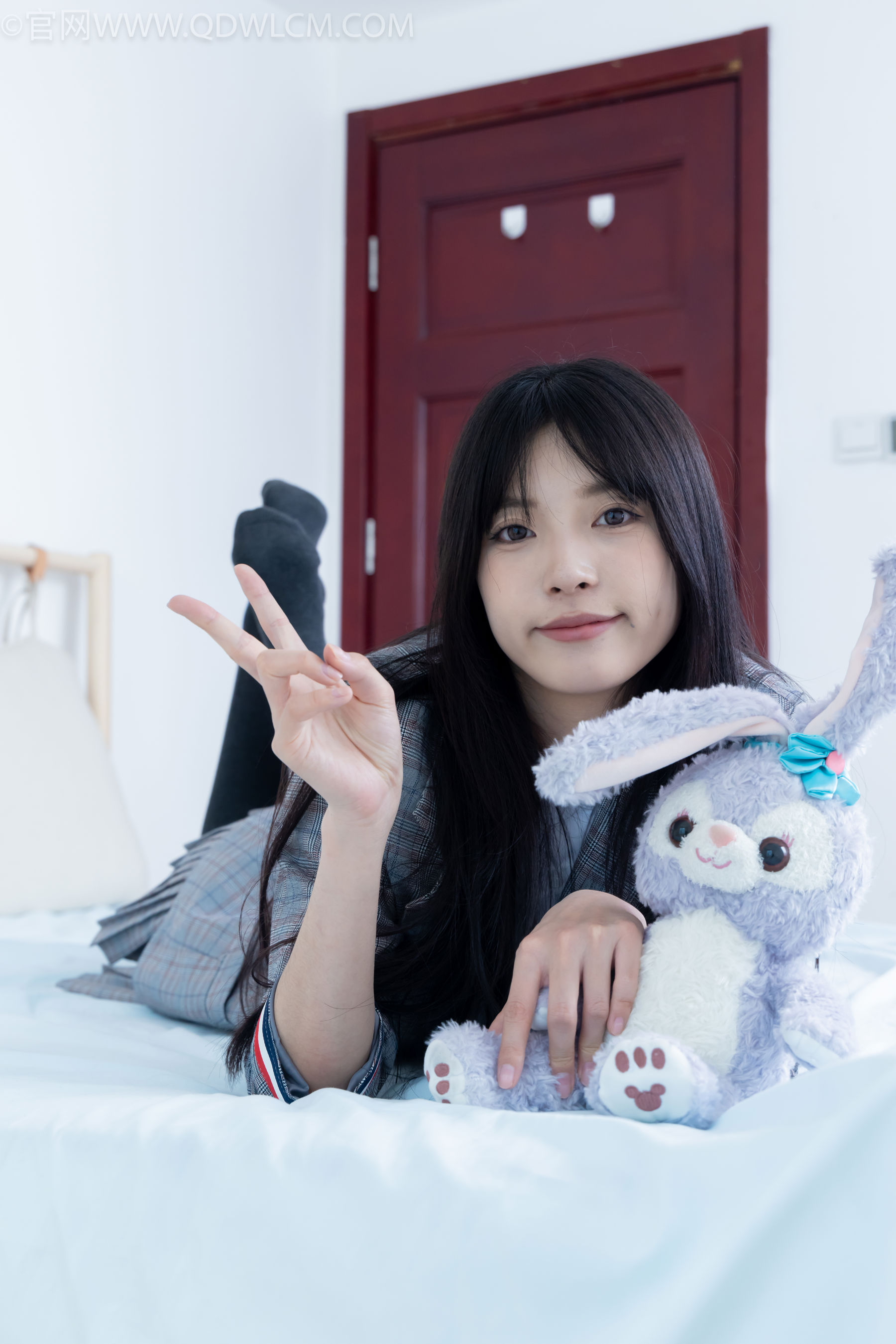 物恋传媒 No.2479 茯苓 - 皮鞋、厚灰连裤棉袜/(160P)