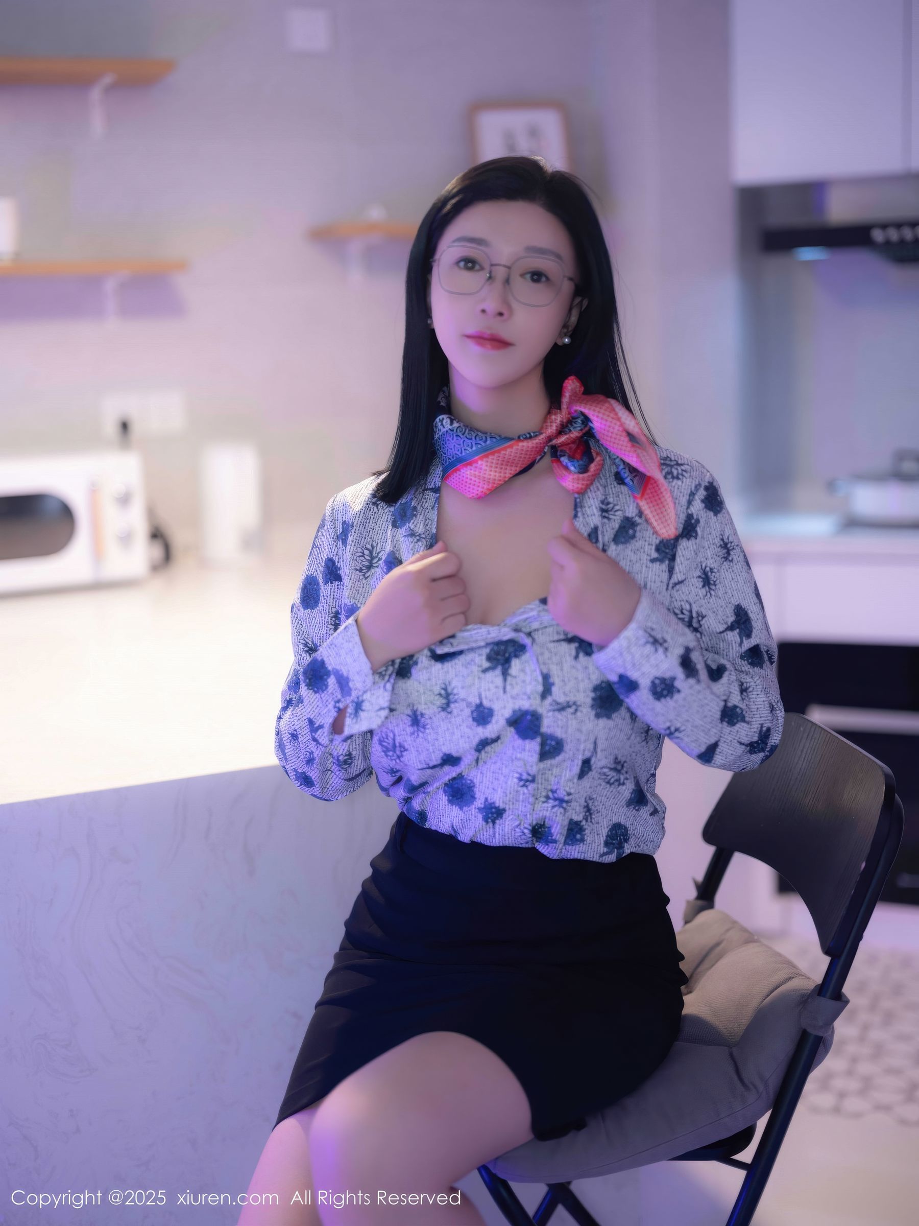 [秀人XiuRen] 2025.10.14 No.10866 雅茹老师/(61P)