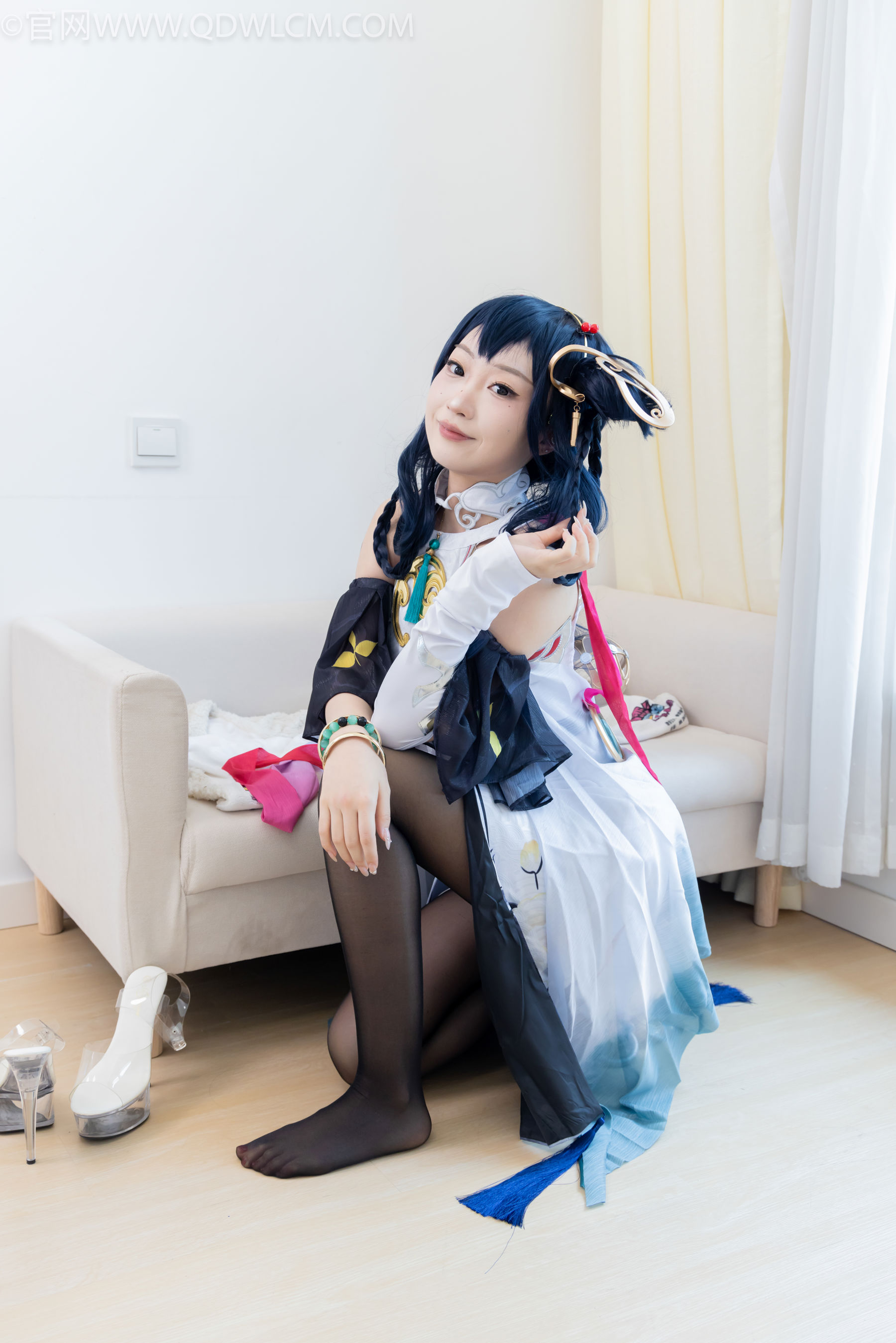 物恋传媒 No.2478 嘟嘟 - cos服、高跟凉鞋、薄白丝、薄黑丝/(183P)