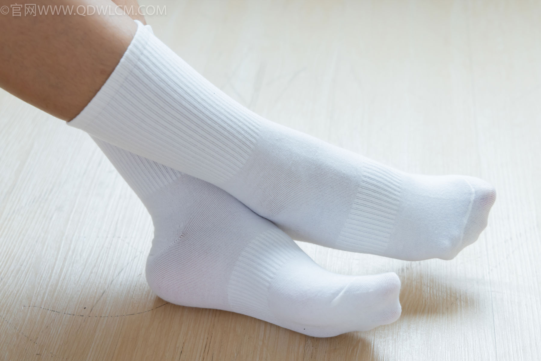 物恋传媒 No.2480 岚岚 - JK制服、白棉袜、穿鞋菜西红柿/(161P)