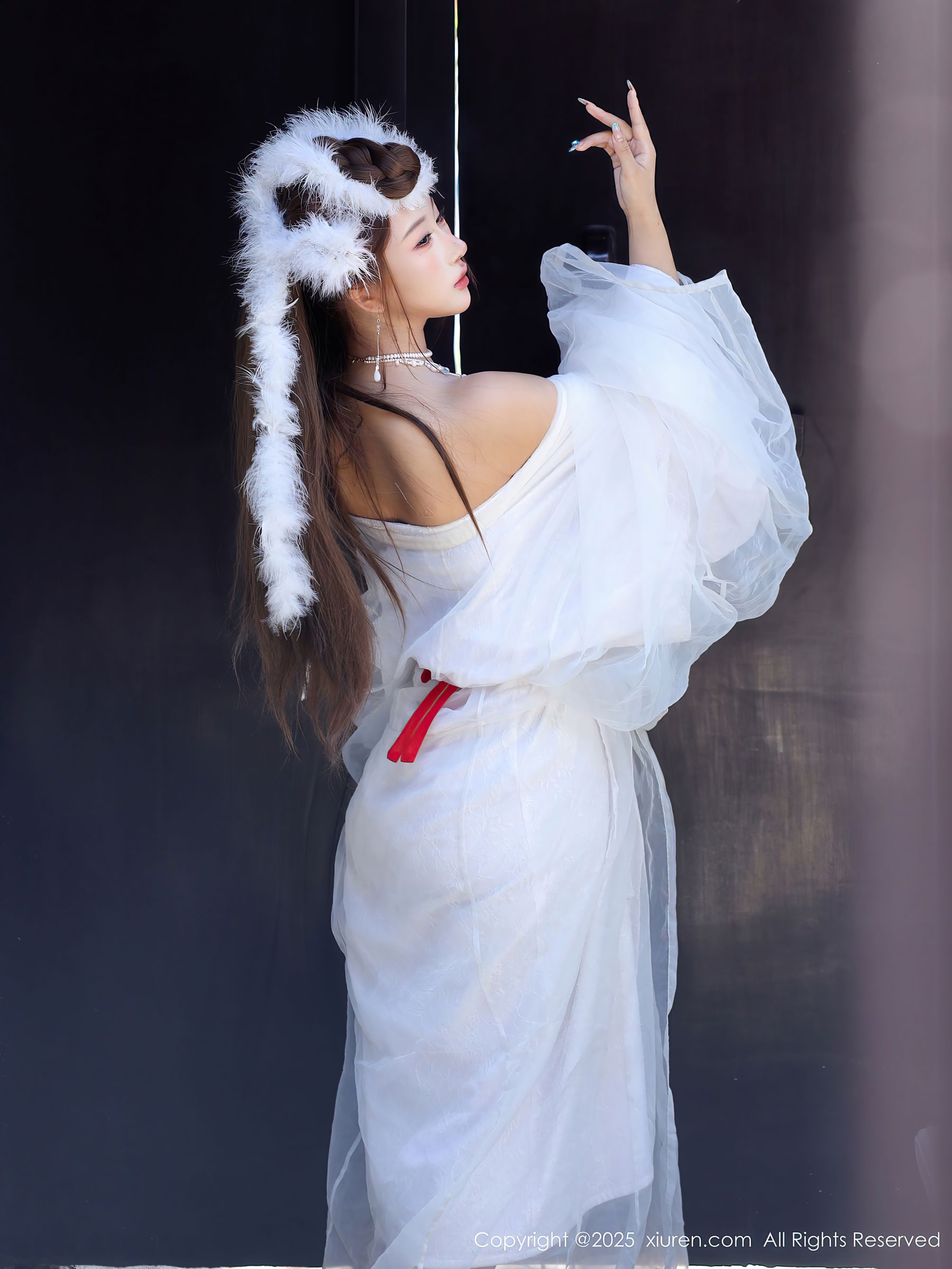 [秀人XiuRen] 2025.10.09 No.10843 金允希Yuki/(78P)