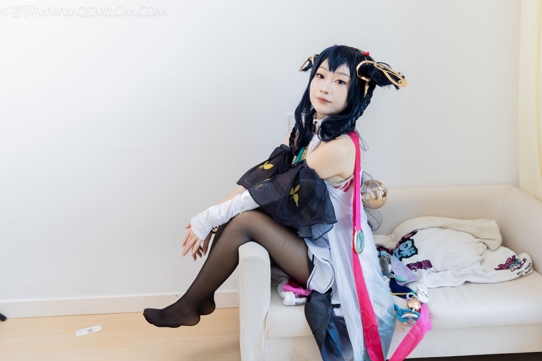 物恋传媒 No.2478 嘟嘟 - cos服、高跟凉鞋、薄白丝、薄黑丝/(183P)