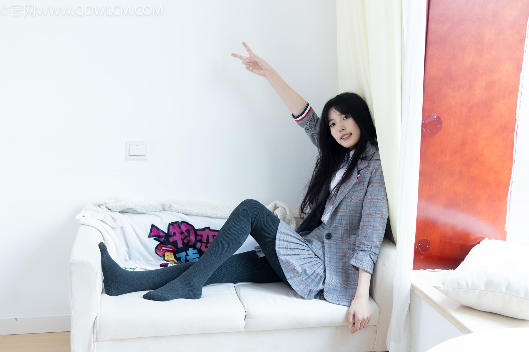 物恋传媒 No.2479 茯苓 - 皮鞋、厚灰连裤棉袜/(160P)