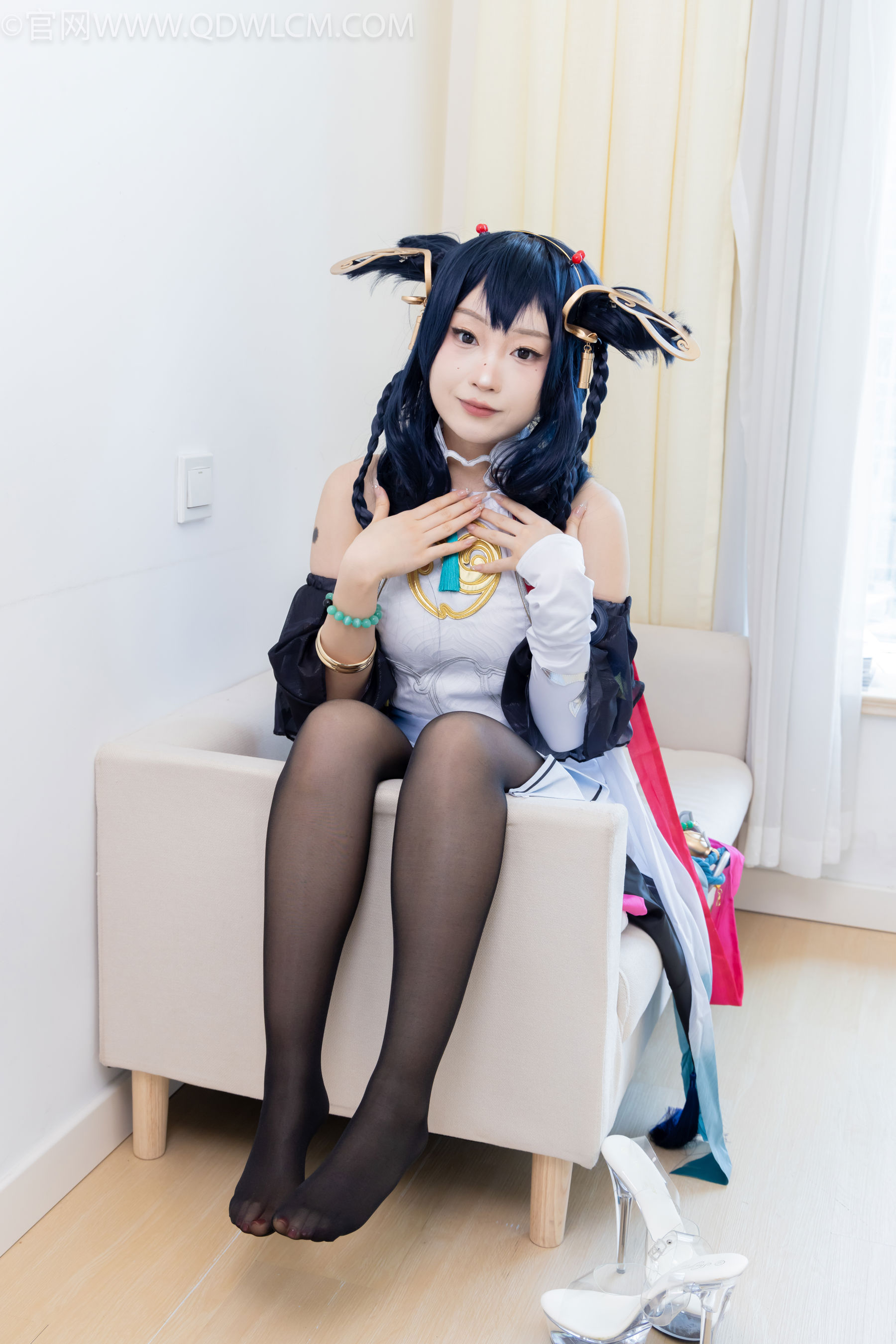 物恋传媒 No.2478 嘟嘟 - cos服、高跟凉鞋、薄白丝、薄黑丝/(183P)