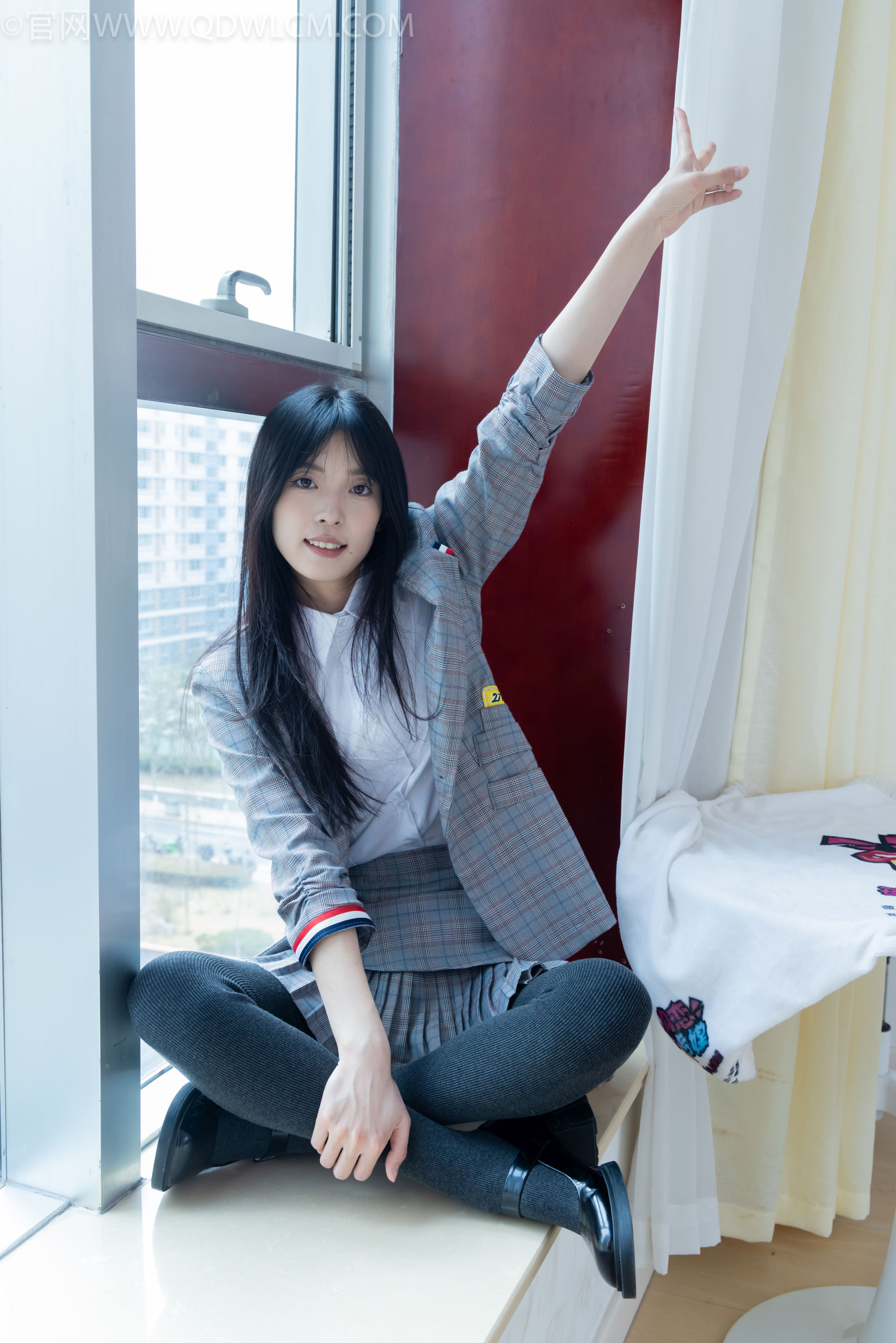 物恋传媒 No.2479 茯苓 - 皮鞋、厚灰连裤棉袜/(160P)