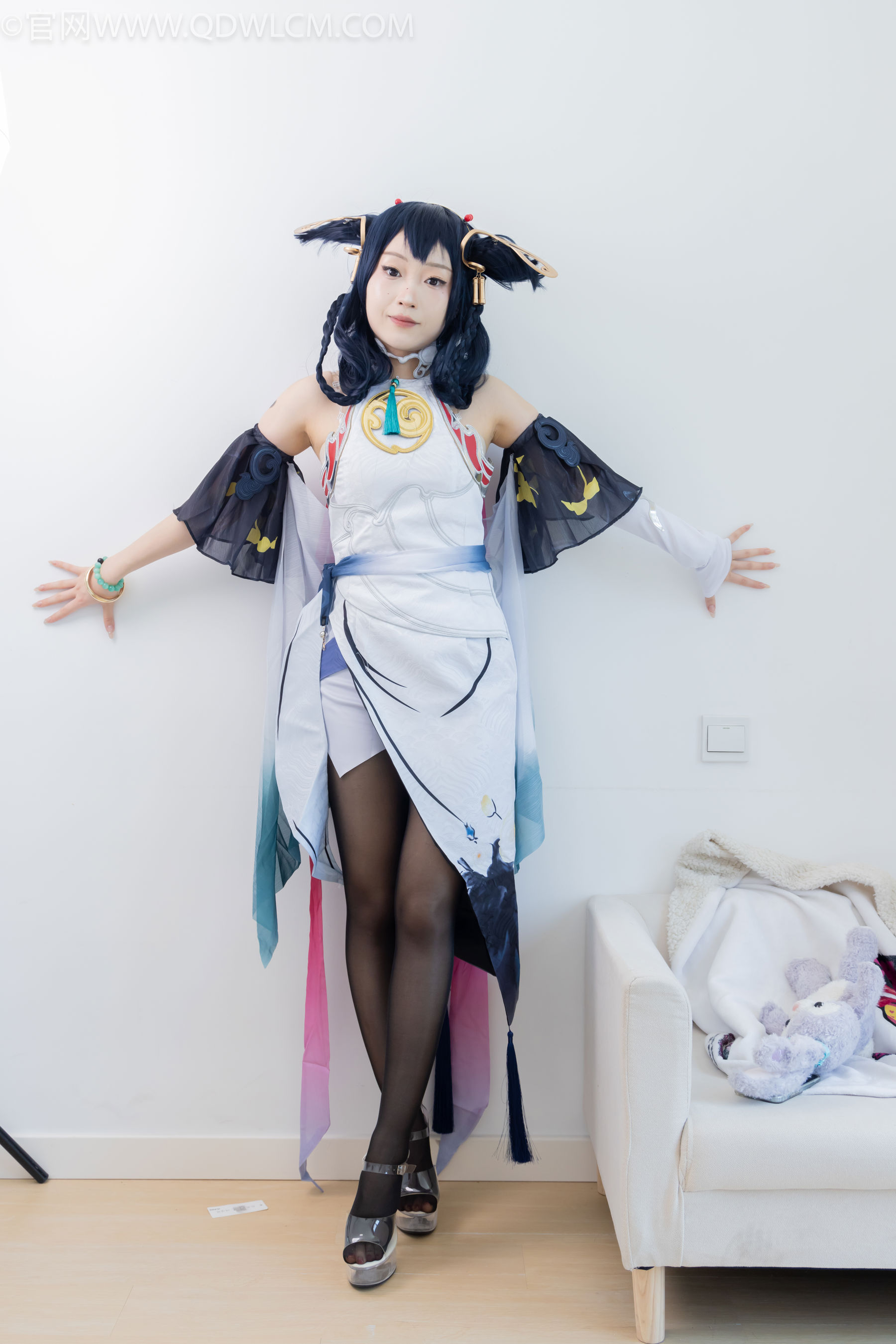 物恋传媒 No.2478 嘟嘟 - cos服、高跟凉鞋、薄白丝、薄黑丝/(183P)