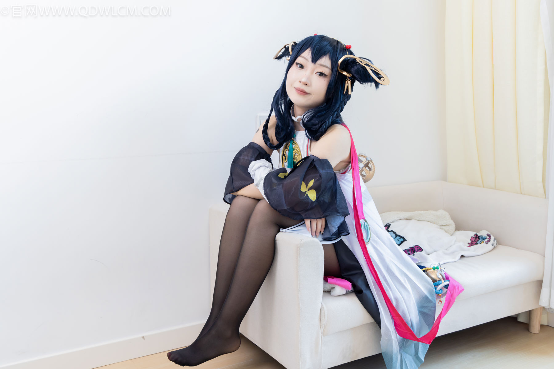 物恋传媒 No.2478 嘟嘟 - cos服、高跟凉鞋、薄白丝、薄黑丝/(183P)