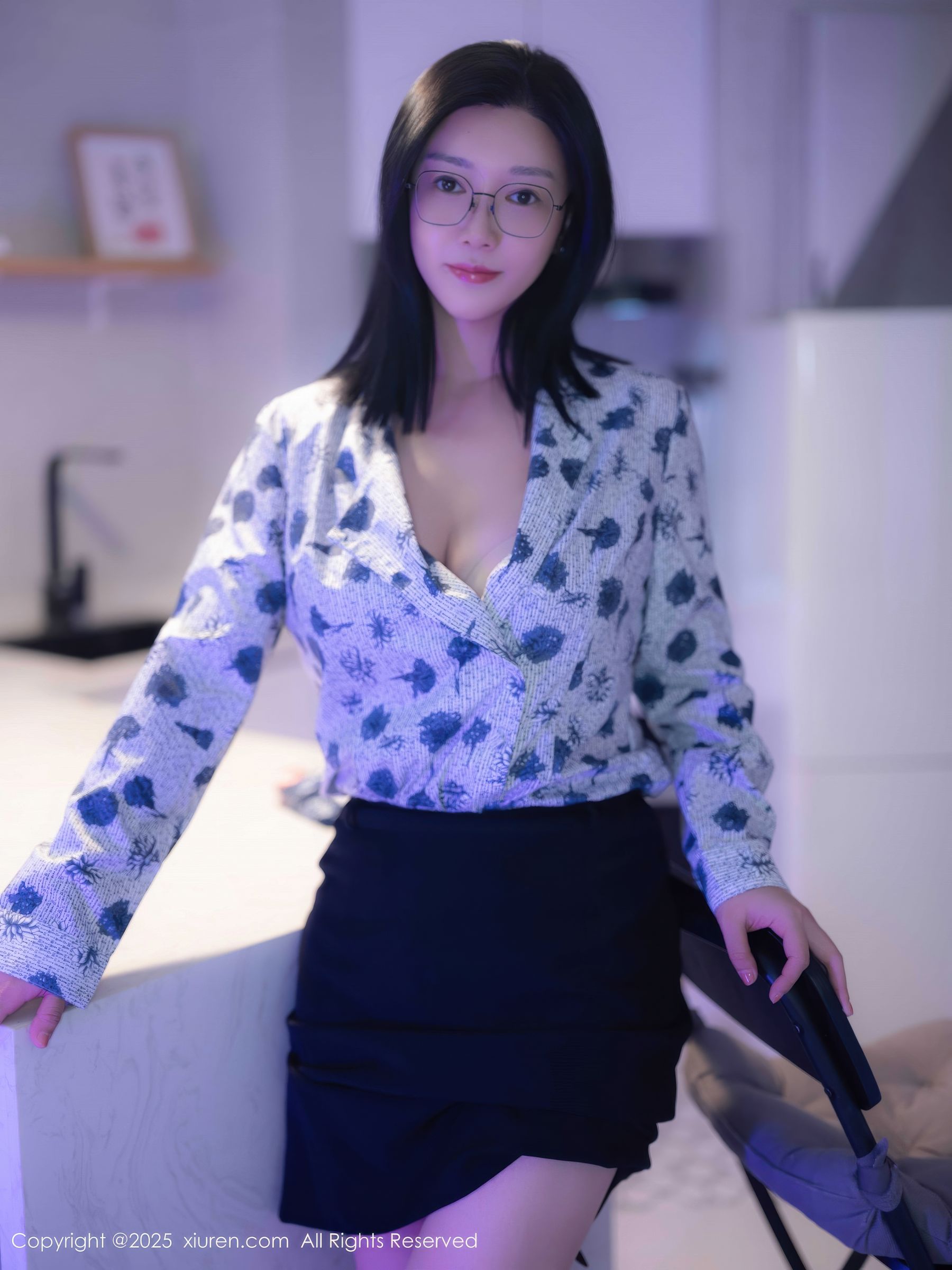 [秀人XiuRen] 2025.10.14 No.10866 雅茹老师/(61P)