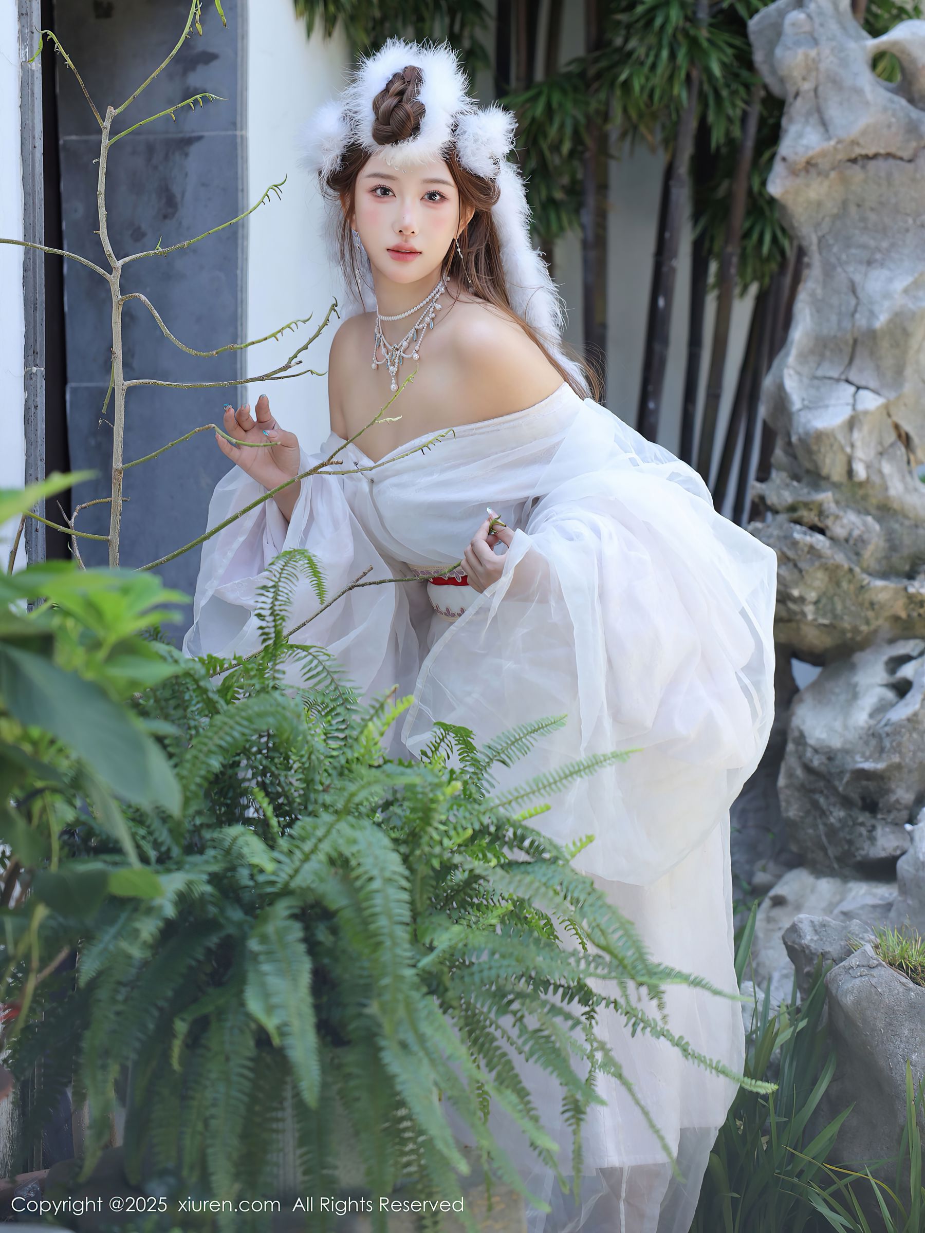 [秀人XiuRen] 2025.10.09 No.10843 金允希Yuki/(78P)