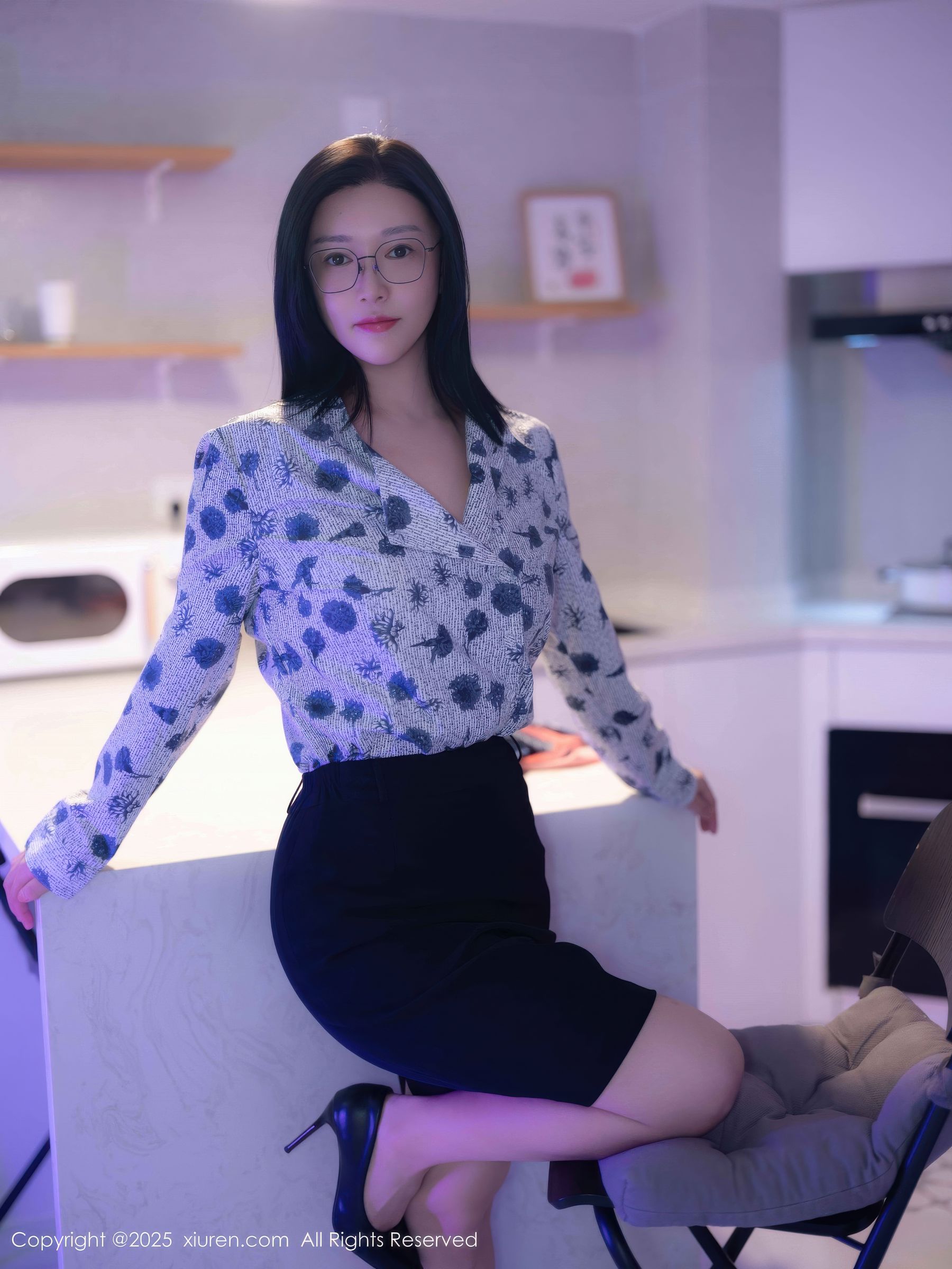 [秀人XiuRen] 2025.10.14 No.10866 雅茹老师/(61P)