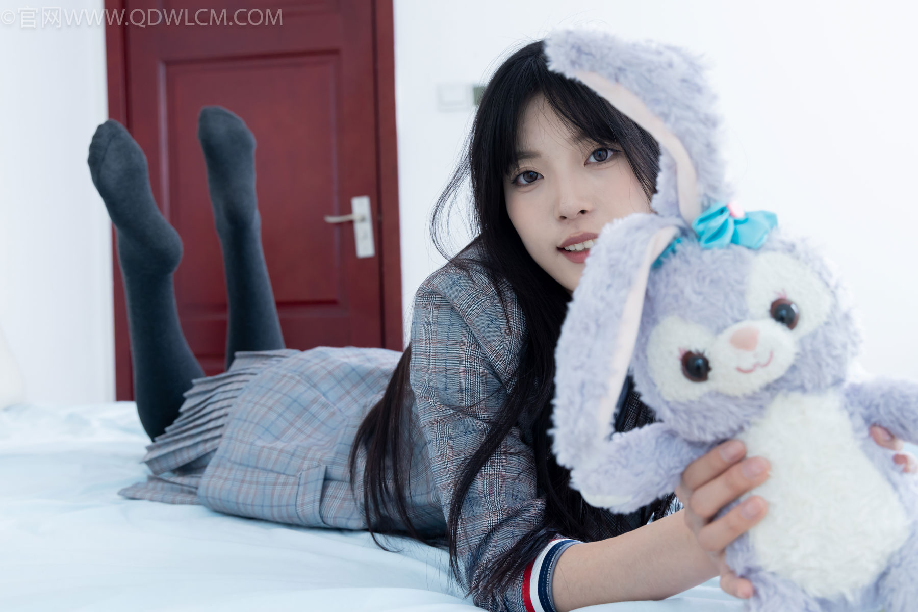 物恋传媒 No.2479 茯苓 - 皮鞋、厚灰连裤棉袜/(160P)