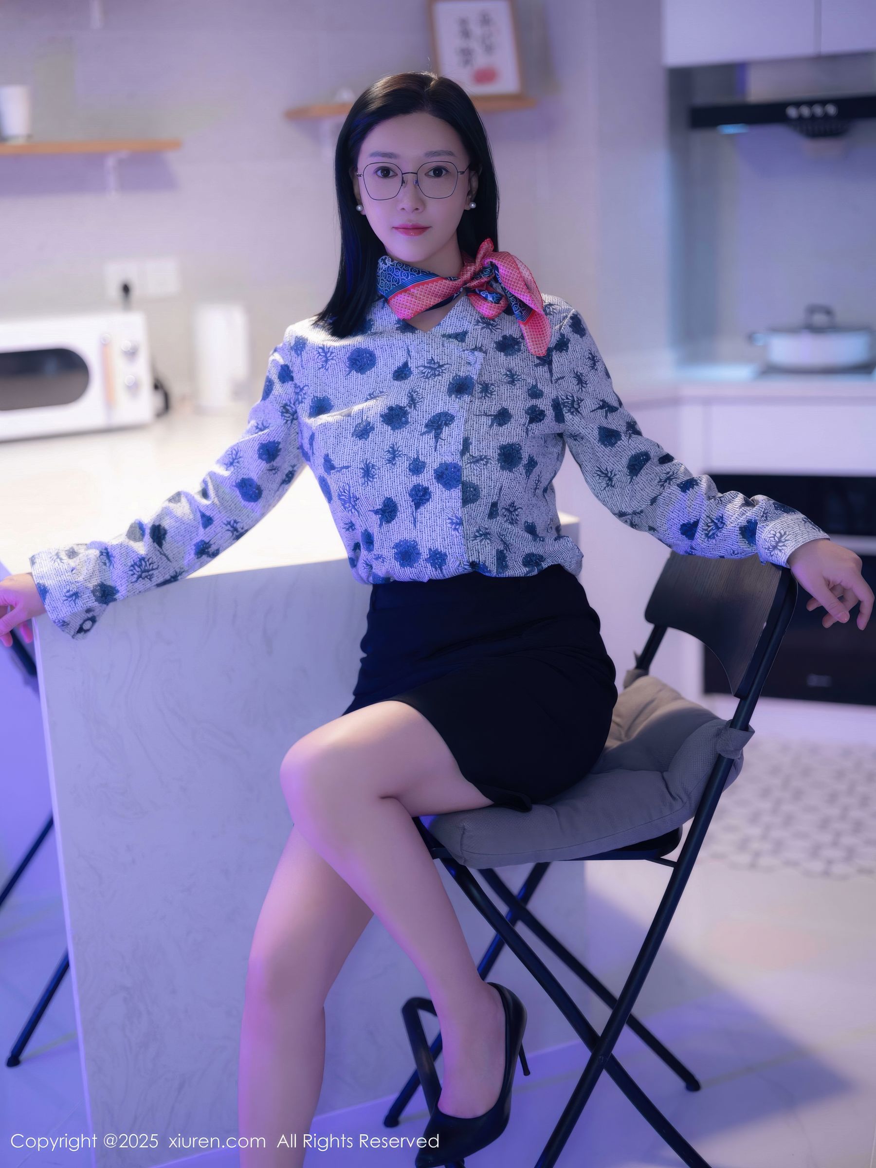 [秀人XiuRen] 2025.10.14 No.10866 雅茹老师/(61P)