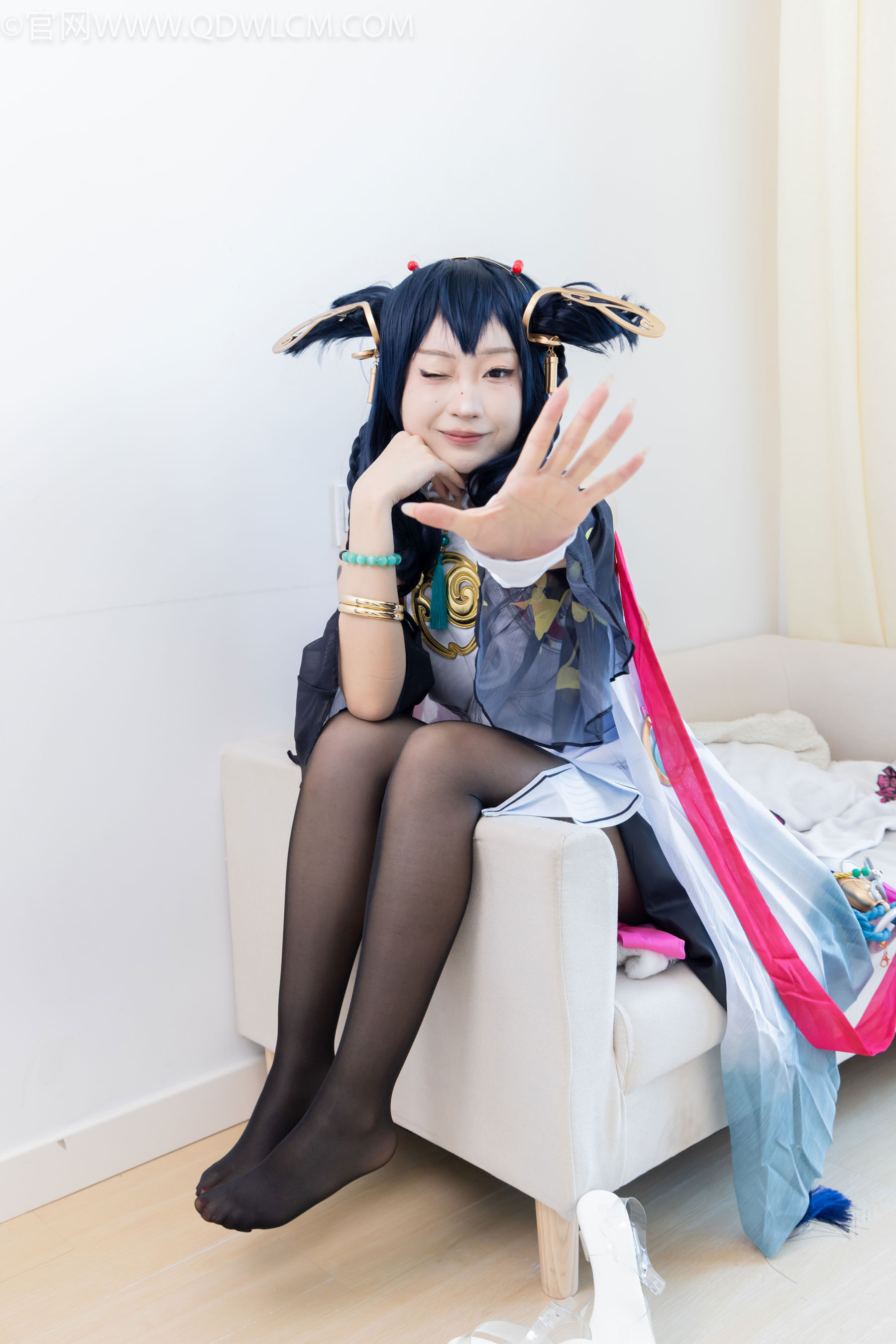 物恋传媒 No.2478 嘟嘟 - cos服、高跟凉鞋、薄白丝、薄黑丝/(183P)